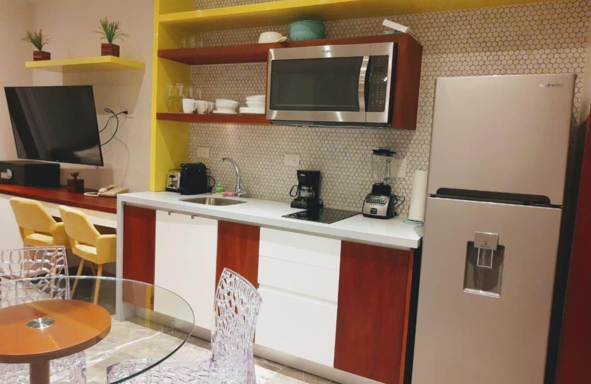 Modern Beach Hideaway for Sale, Fifth Avenue, Playa del Carmen