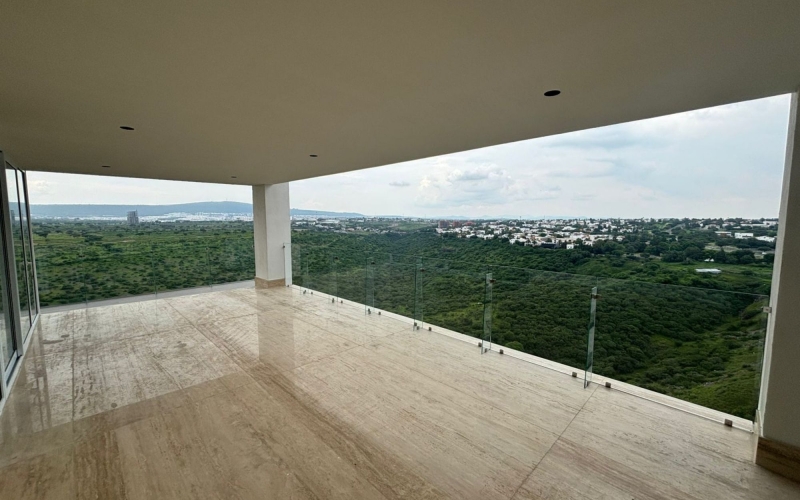 Penthouse with Panoramic Views for Sale, El Campanario, Quer&eacute;taro