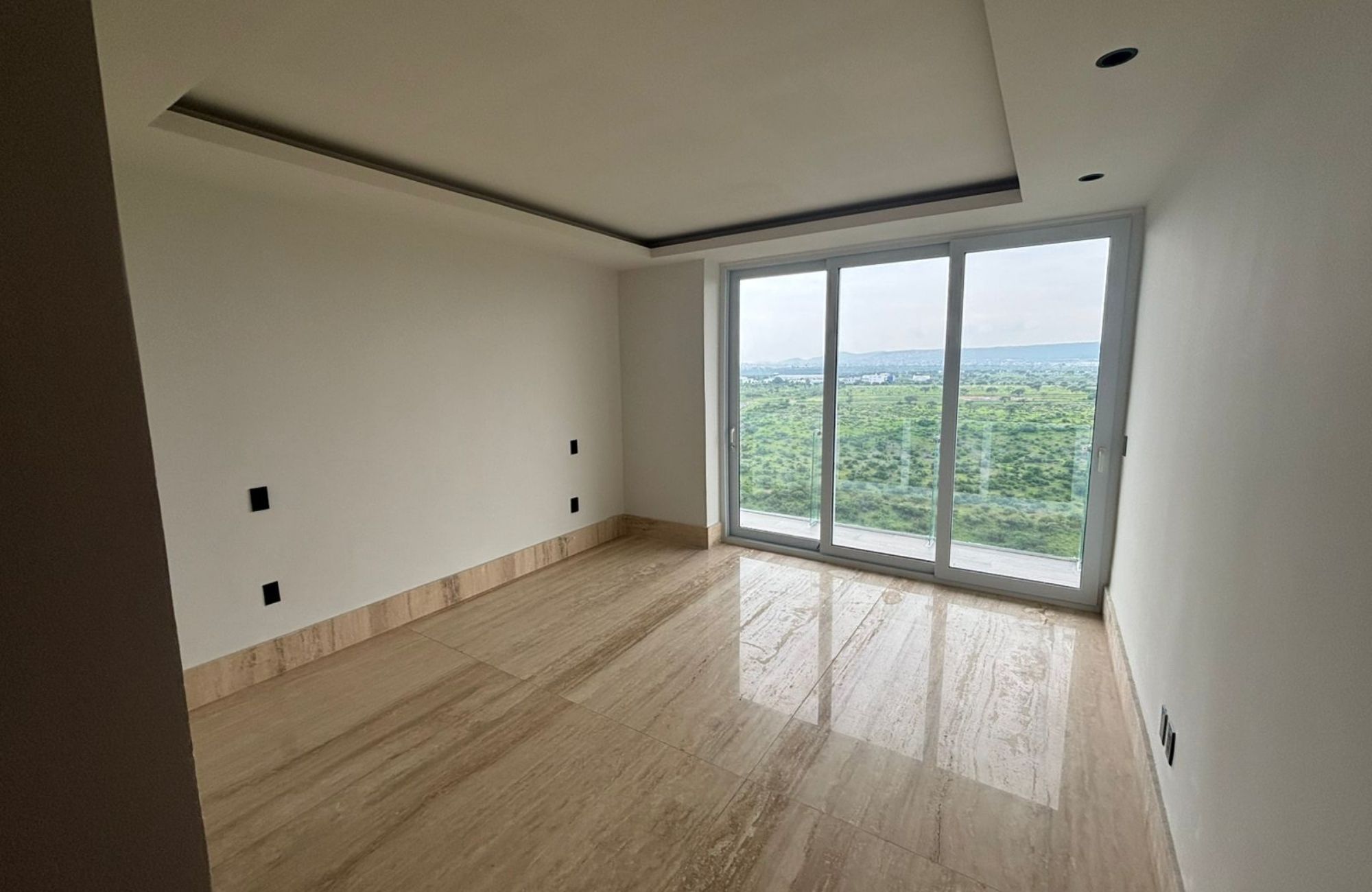Penthouse with park, yoga area, pool, gym, mini golf, pre-construction, for sale, Quer&eacute;taro.