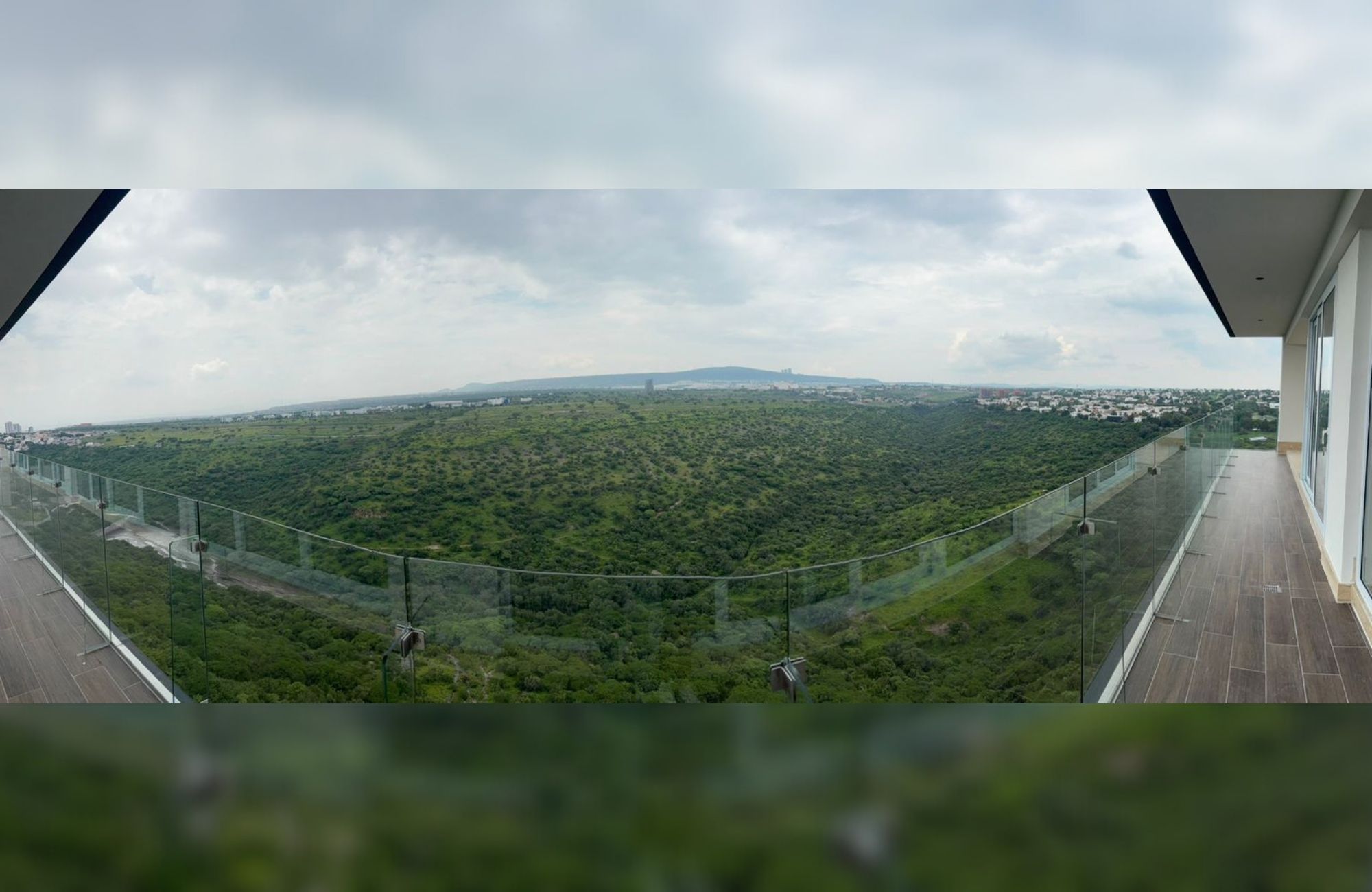 Penthouse with park, yoga area, pool, gym, mini golf, pre-construction, for sale, Quer&eacute;taro.