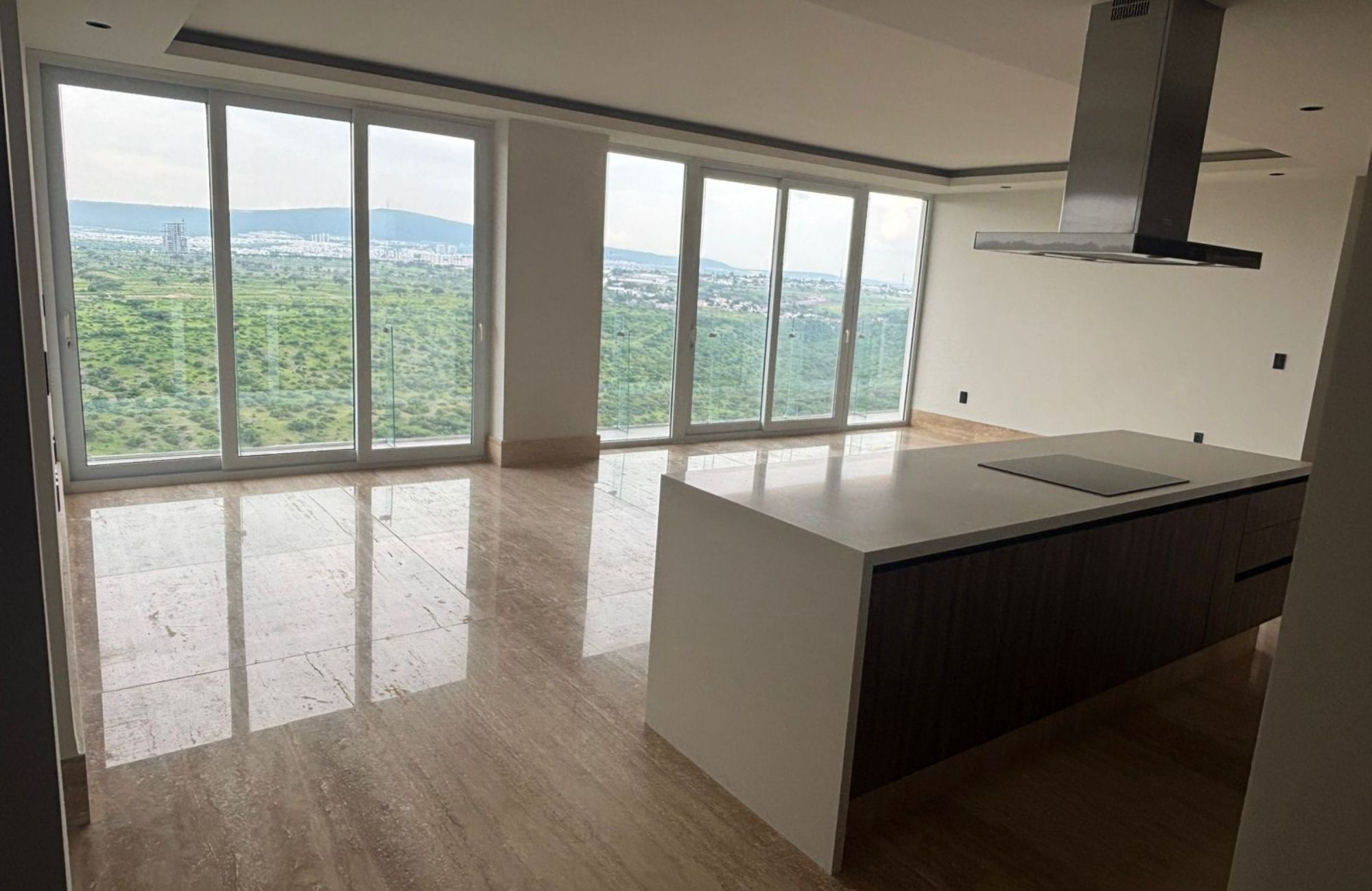 Penthouse with park, yoga area, pool, gym, mini golf, pre-construction, for sale, Quer&eacute;taro.