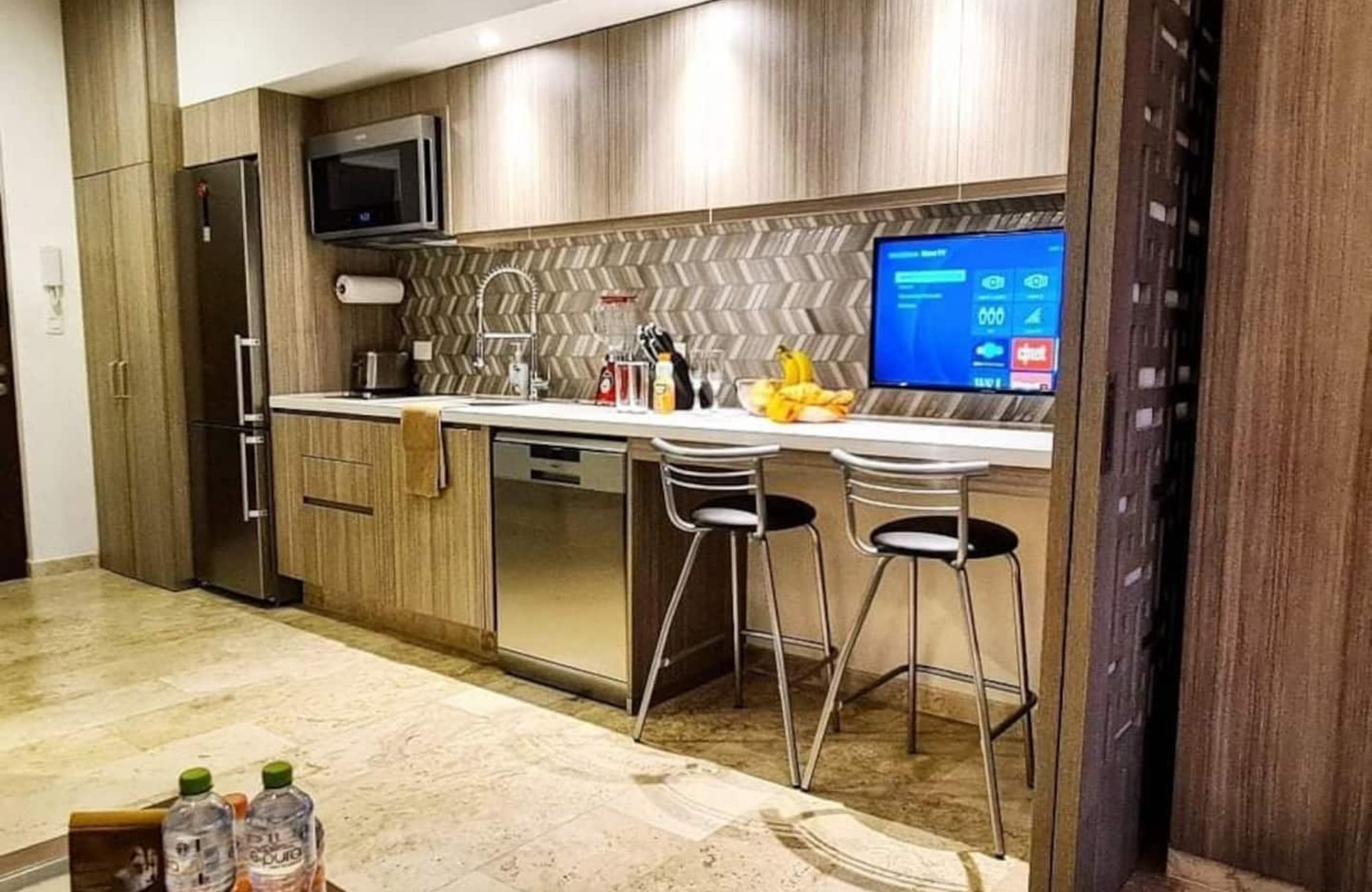 Condominium with terrace and service room, for sale, Playa del Carmen.1