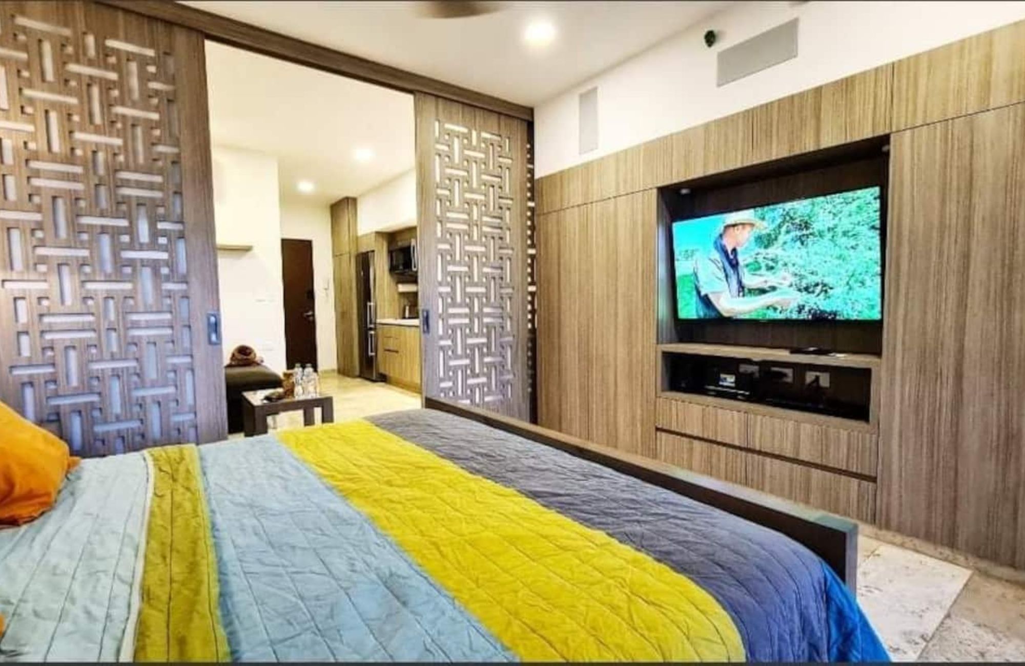 Condominium with terrace and service room, for sale, Playa del Carmen.1