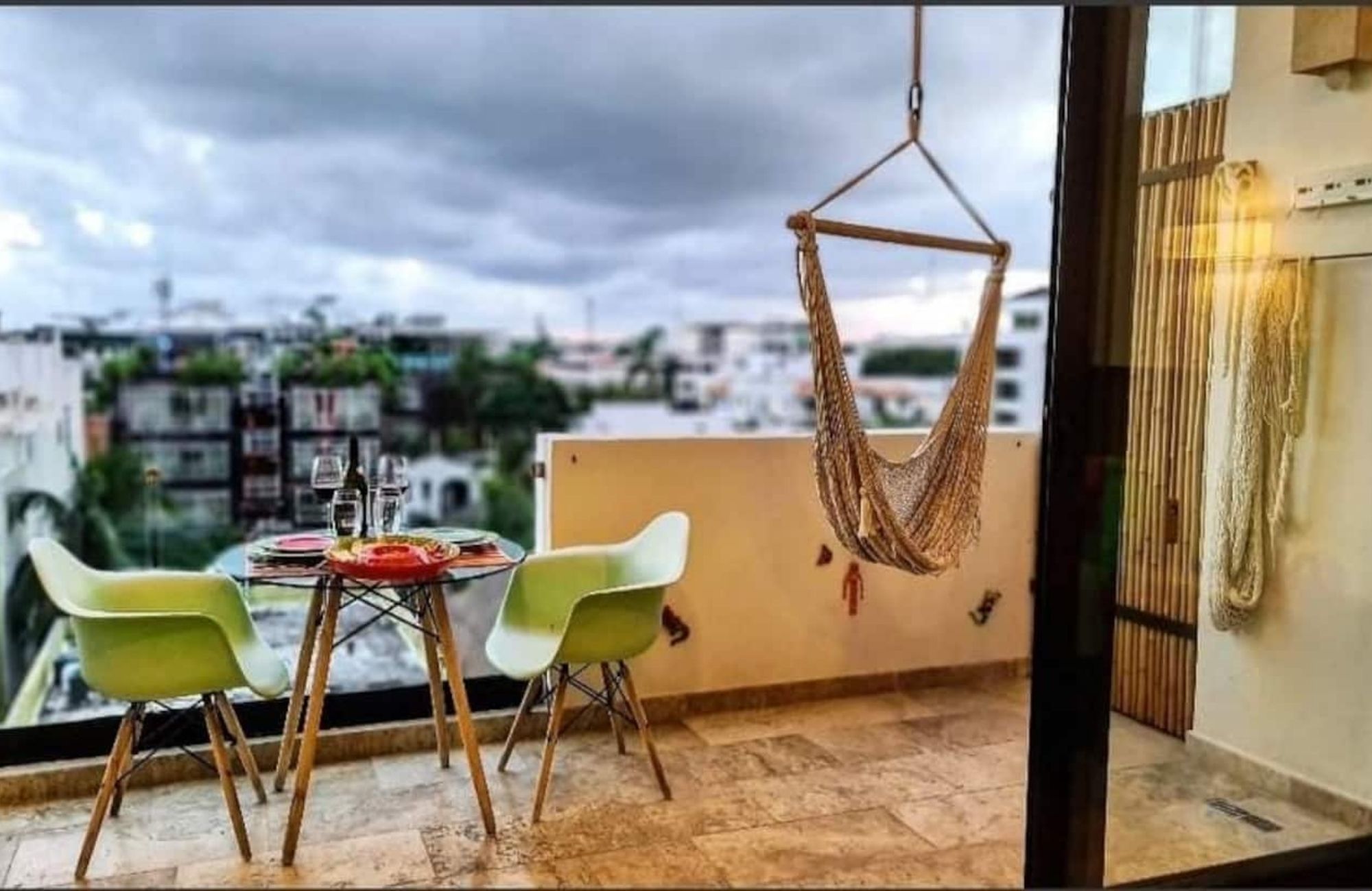 Condominium with terrace and service room, for sale, Playa del Carmen.1