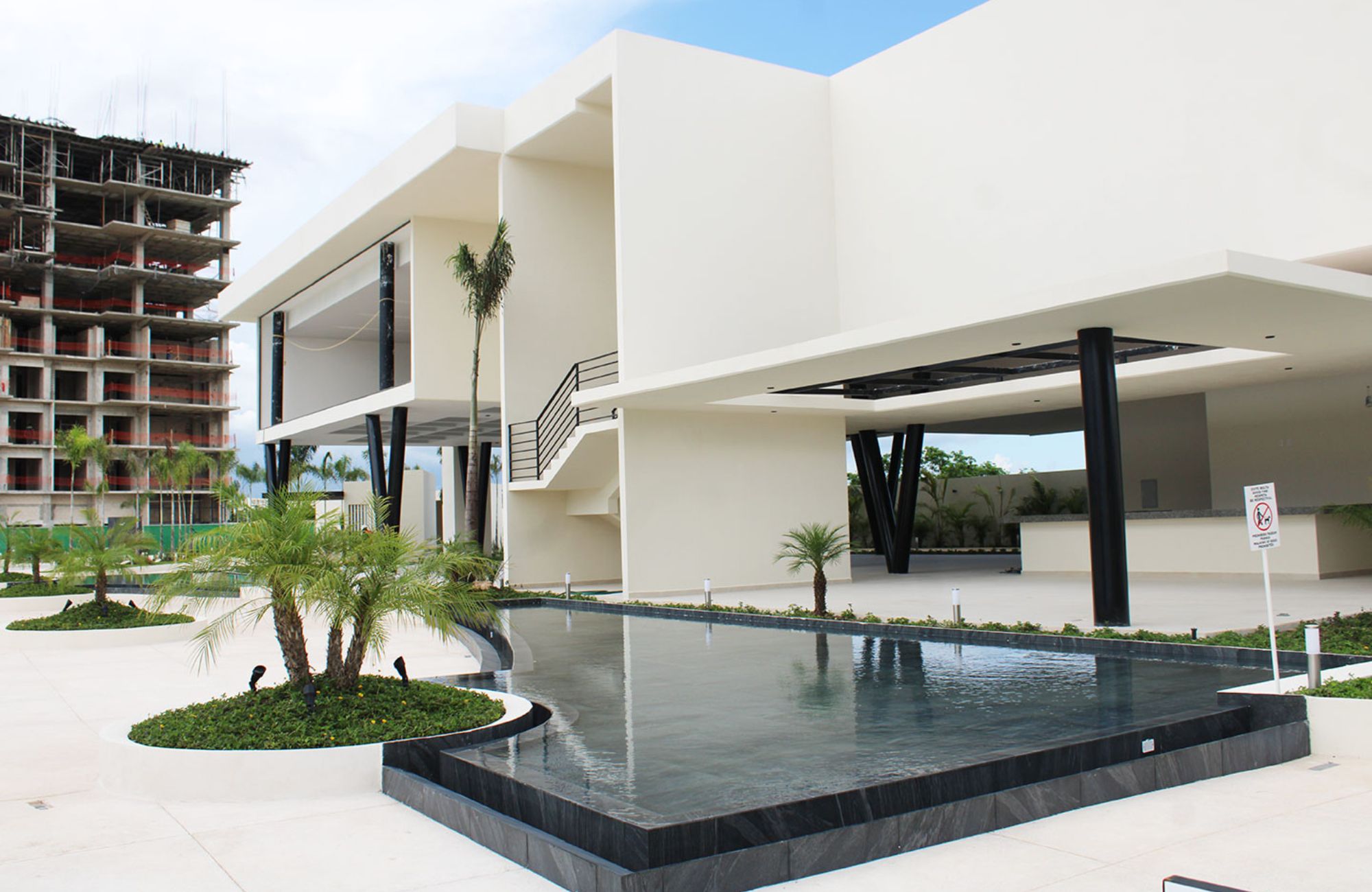 Condo with private balconies for sale, Huayac&aacute;n, Canc&uacute;n