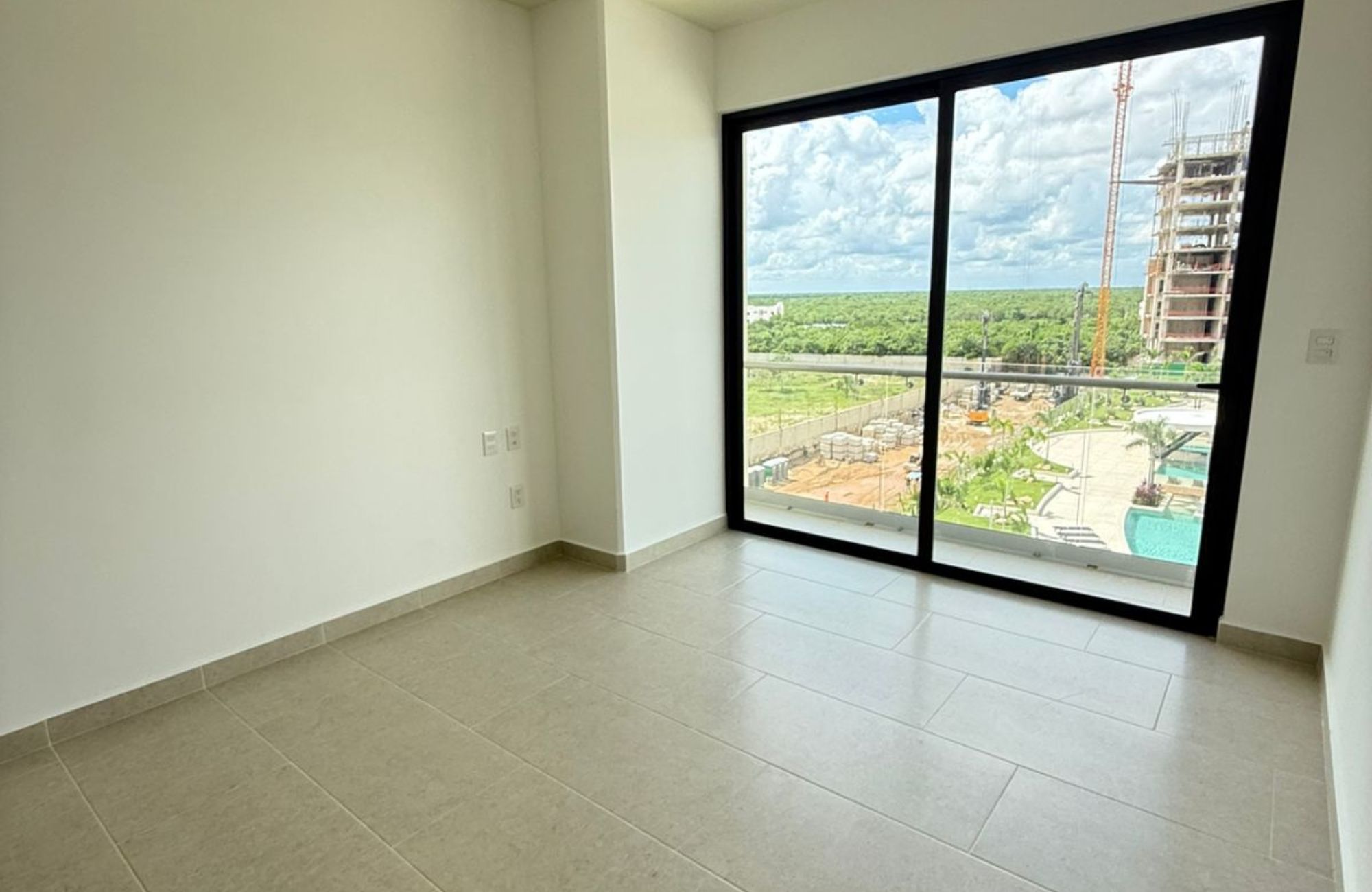 Condo with private balconies for sale, Huayac&aacute;n, Canc&uacute;n