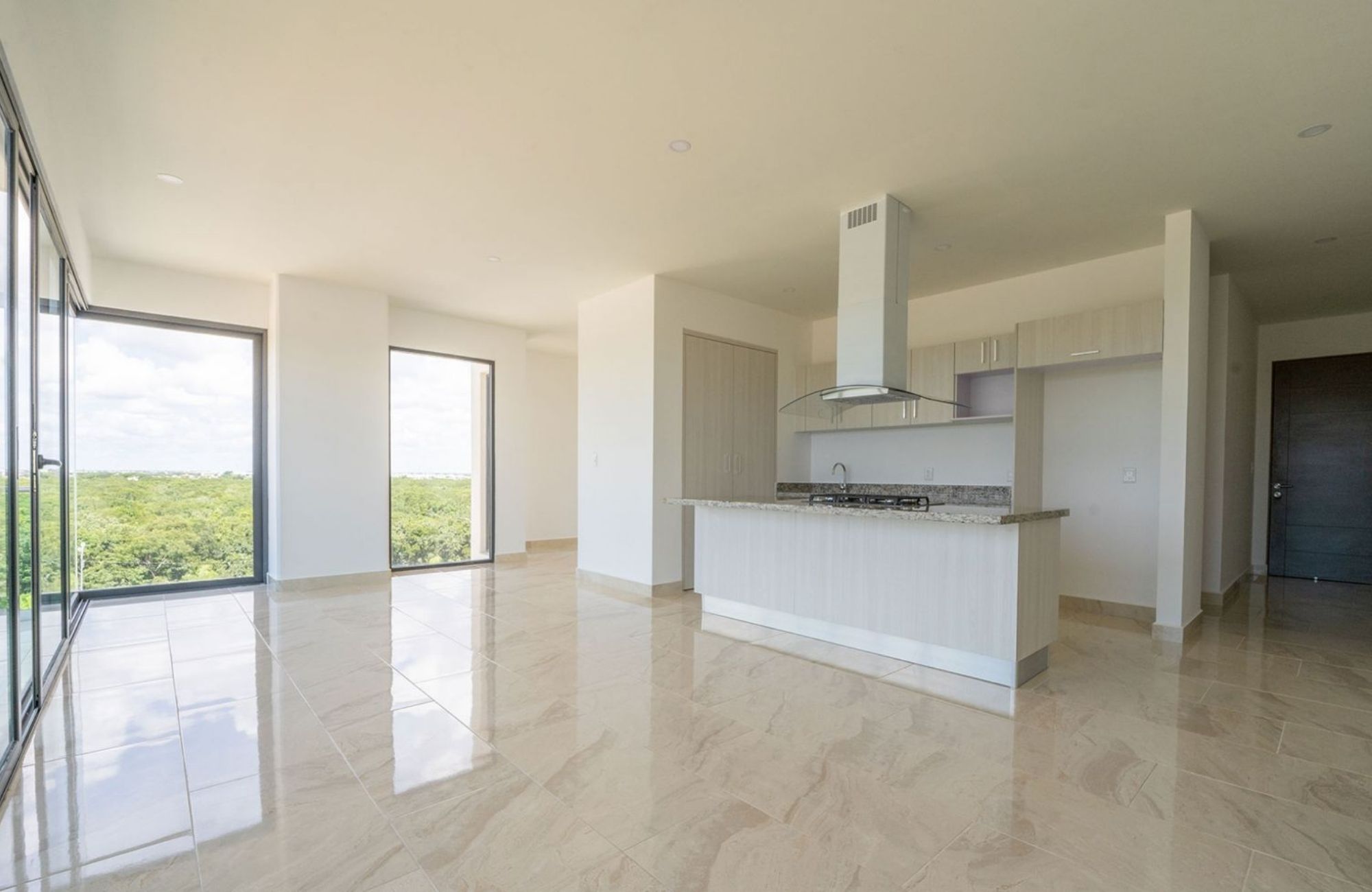 Condo with private balconies for sale, Huayac&aacute;n, Canc&uacute;n