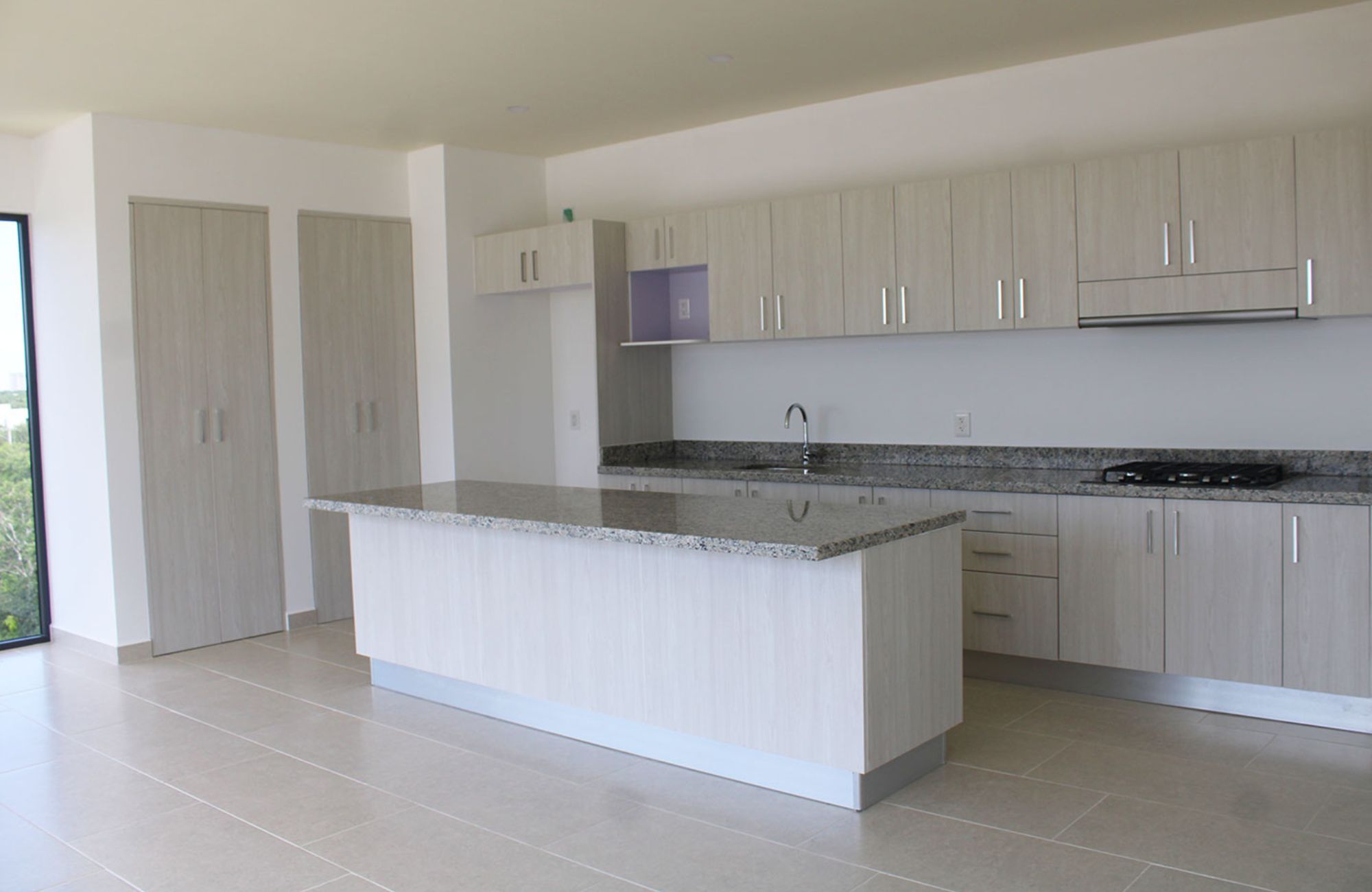 Condominium with pool, kids club and game room, pre-construction, for sale, Canc&uacute;n.