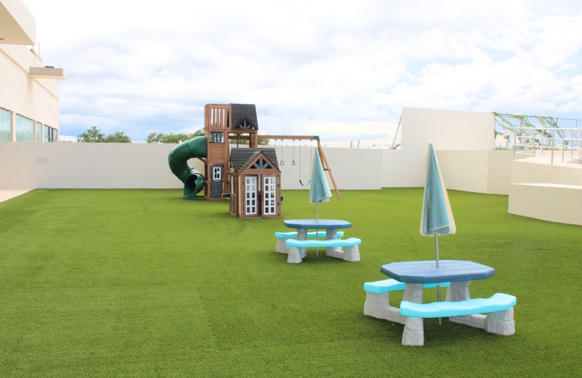 Condominium with pool, kids club and game room, pre-construction, for sale, Canc&uacute;n.