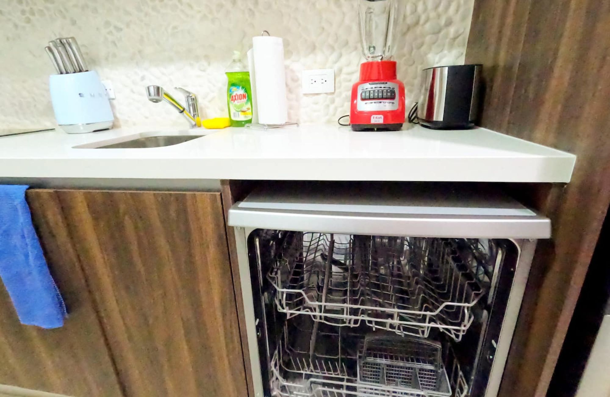 Apartment with ocean view pool, for sale, Colosio zone, Playa del Carmen, Quintana Roo, Mexico.