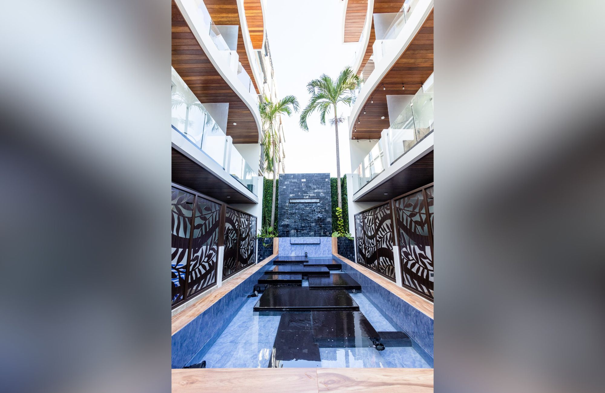 Apartment with ocean view pool, for sale, Colosio zone, Playa del Carmen, Quintana Roo, Mexico.
