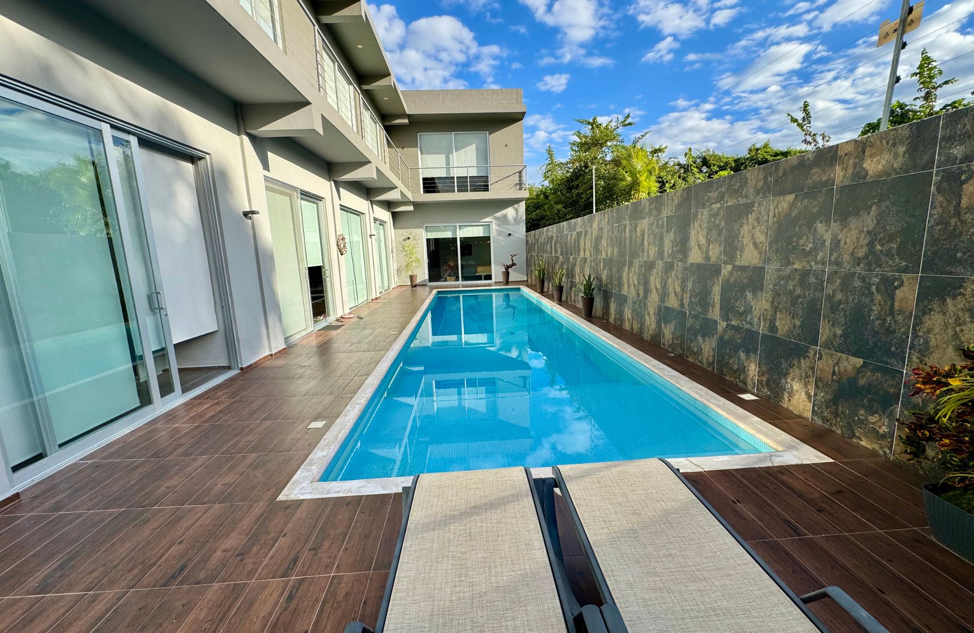 House with private pool, rooftop, double-height window, pre-construction, for sale in Country Club, Cozumel.