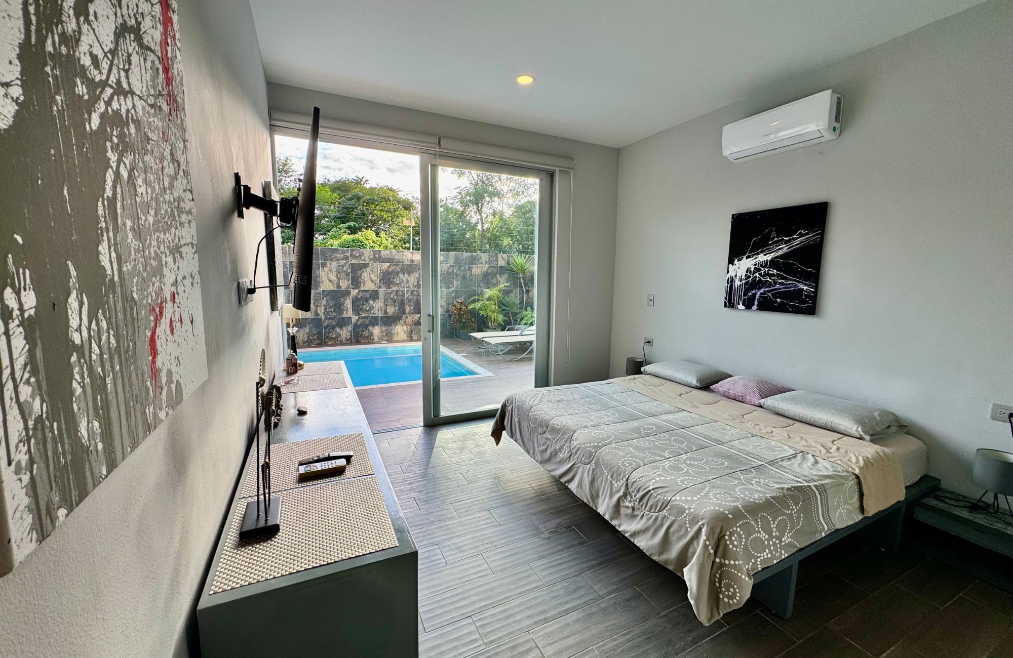 House with private pool, rooftop, double-height window, pre-construction, for sale in Country Club, Cozumel.