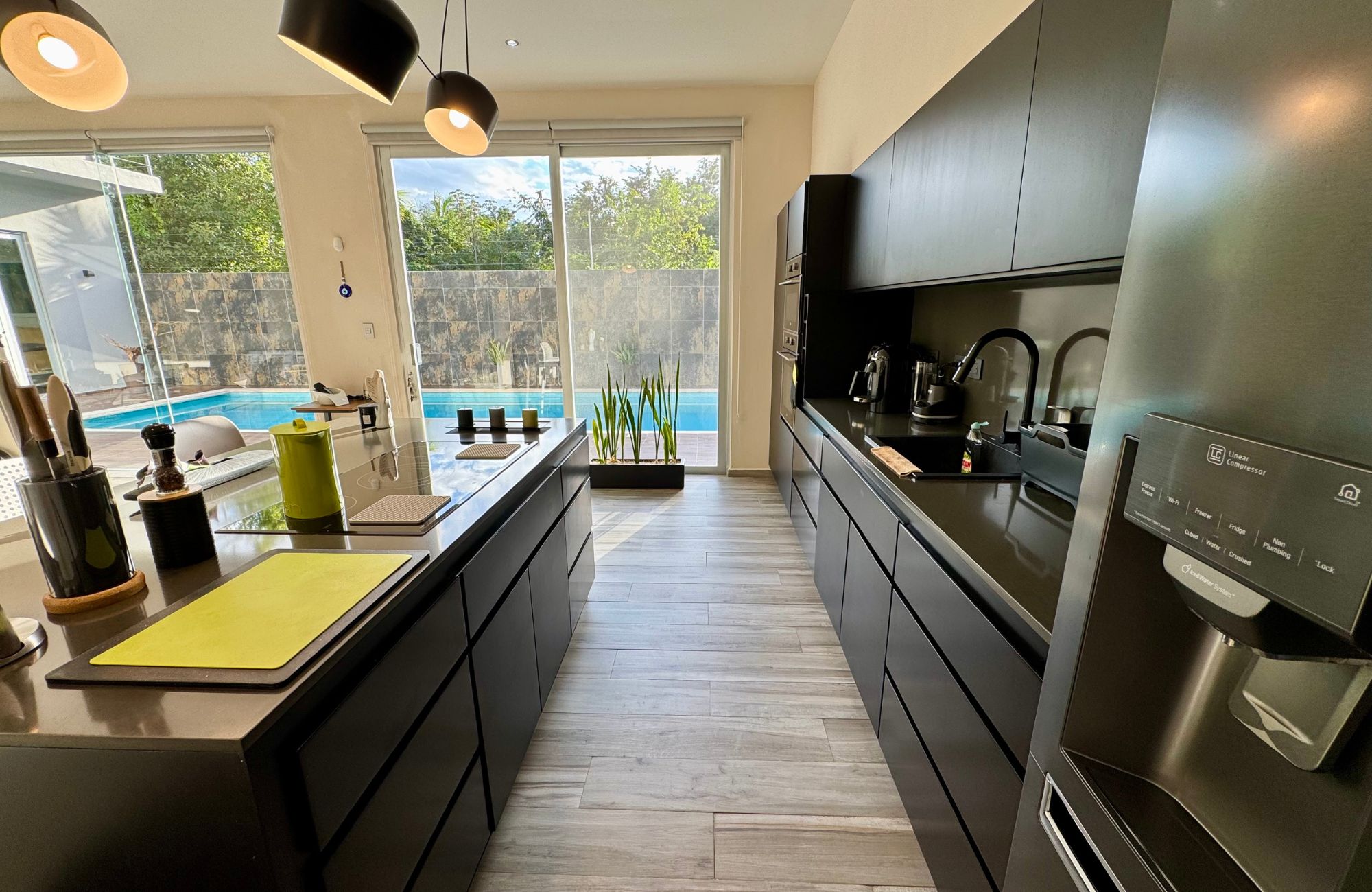 House with private pool, rooftop, double-height window, pre-construction, for sale in Country Club, Cozumel.