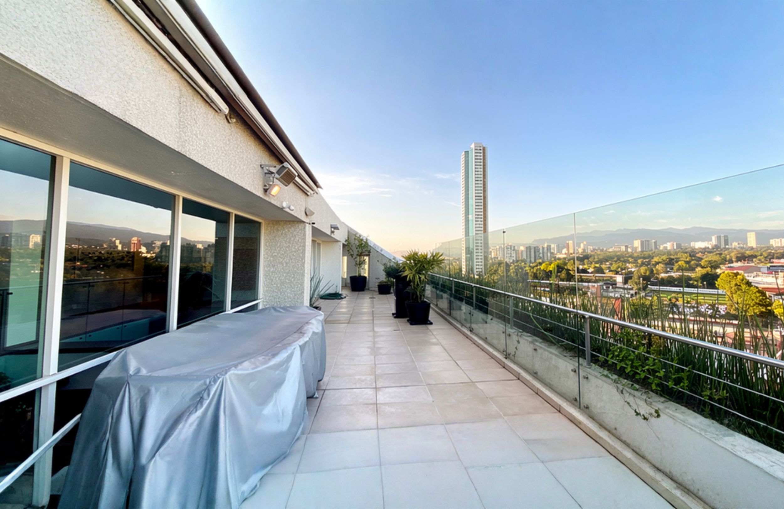 Penthouse with private jacuzzi, terrace, and fire pit, for sale, Polanco, Mexico City