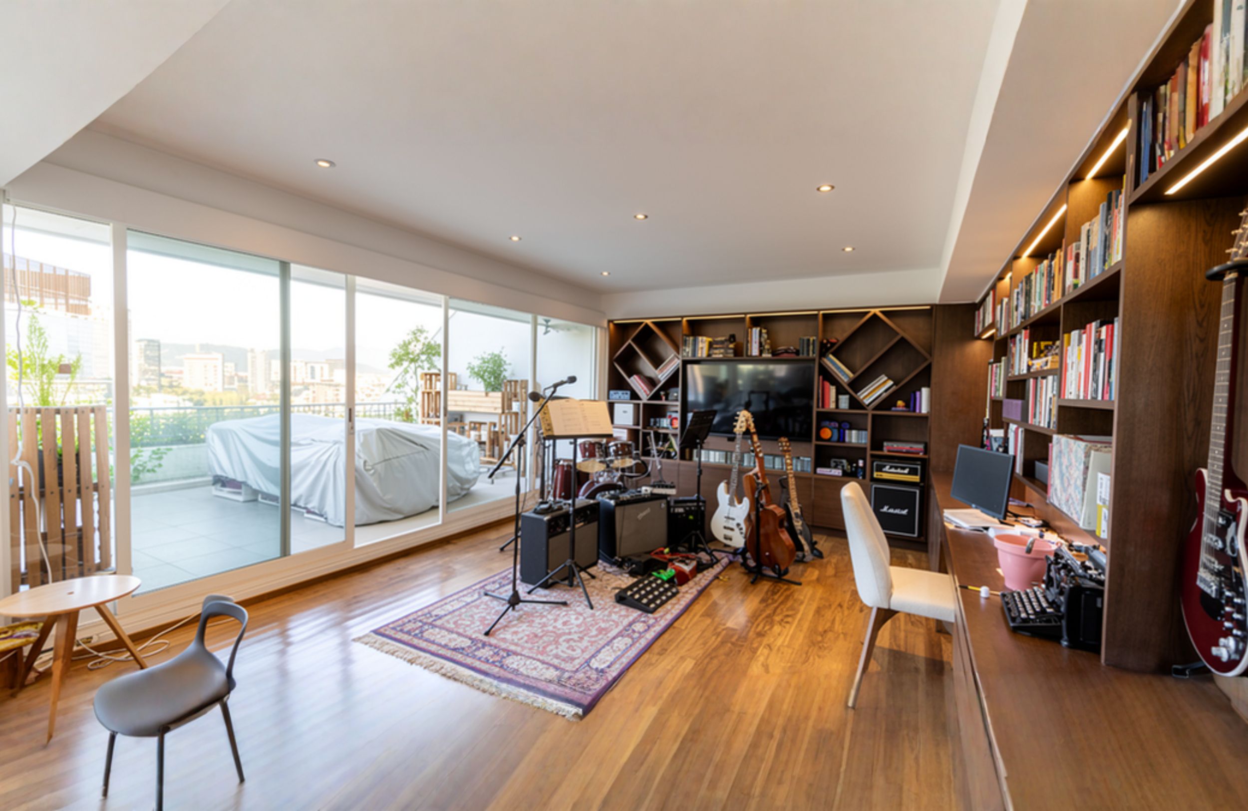 Penthouse with private jacuzzi, terrace, and fire pit, for sale, Polanco, Mexico City