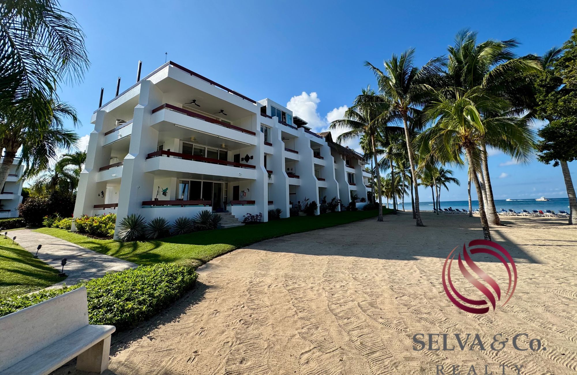 Oceanfront Penthouse, Common Pool, Cinema, Pre-construction, Sea Boardwalk, Cozumel