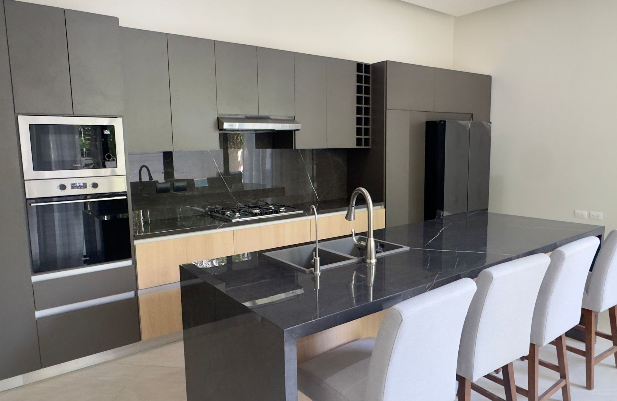 House with studio and private pool for sale, Xpu-ha, Quintana Roo