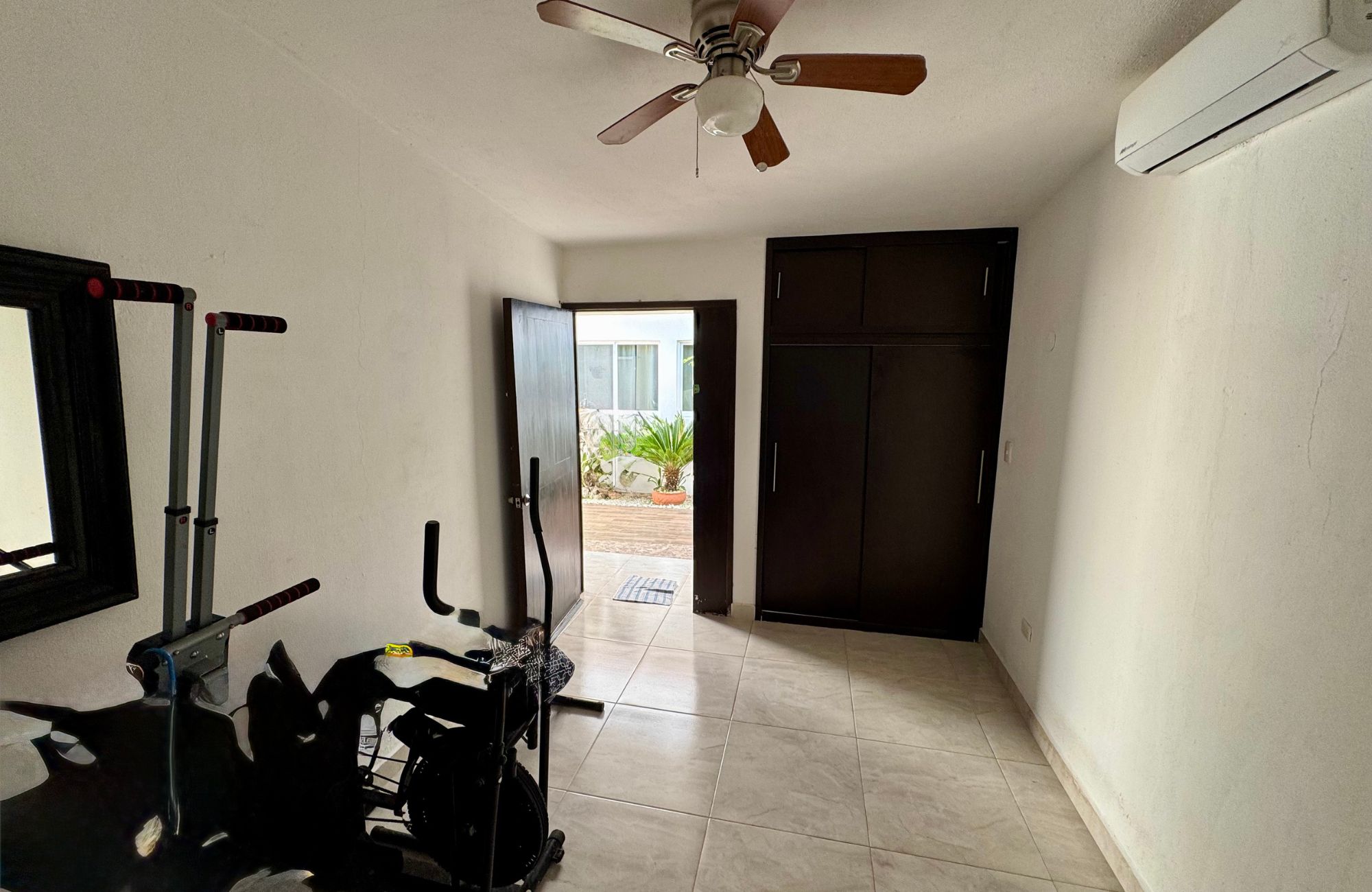 House with Expansion Potential, For Sale, Adolfo L&oacute;pez Mateos, Cozumel