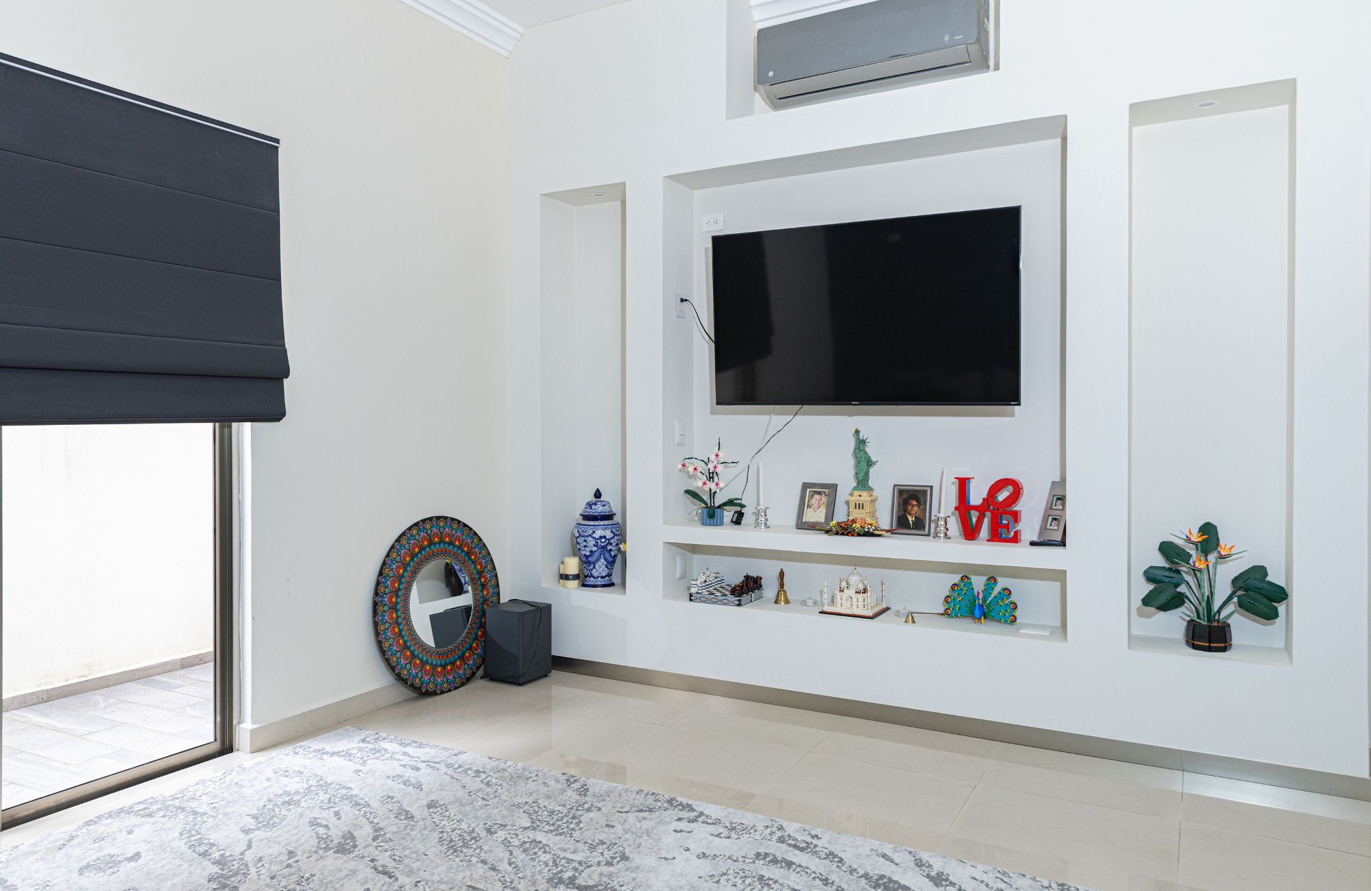 House with terrace, garden and private pool, for sale, Colosio Boulevard, Cancun.