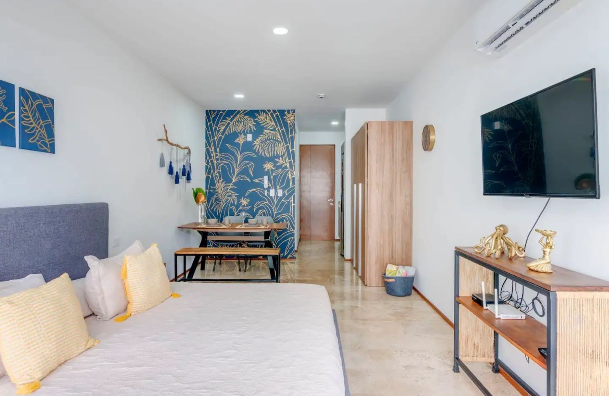Incre&iacute;ble departamento con terraza privada y vista a la alberca &ndash; Ejido, Playa del Carmen