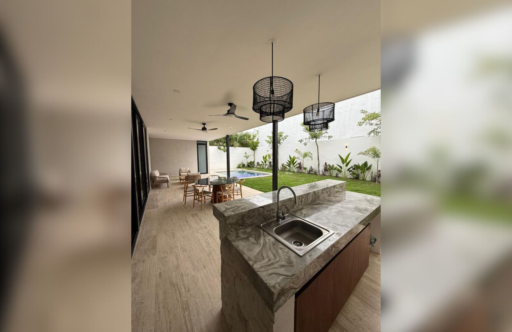 House in a gated community with golf course and clubhouse for sale, Yucat&aacute;n Country Club, M&eacute;rida