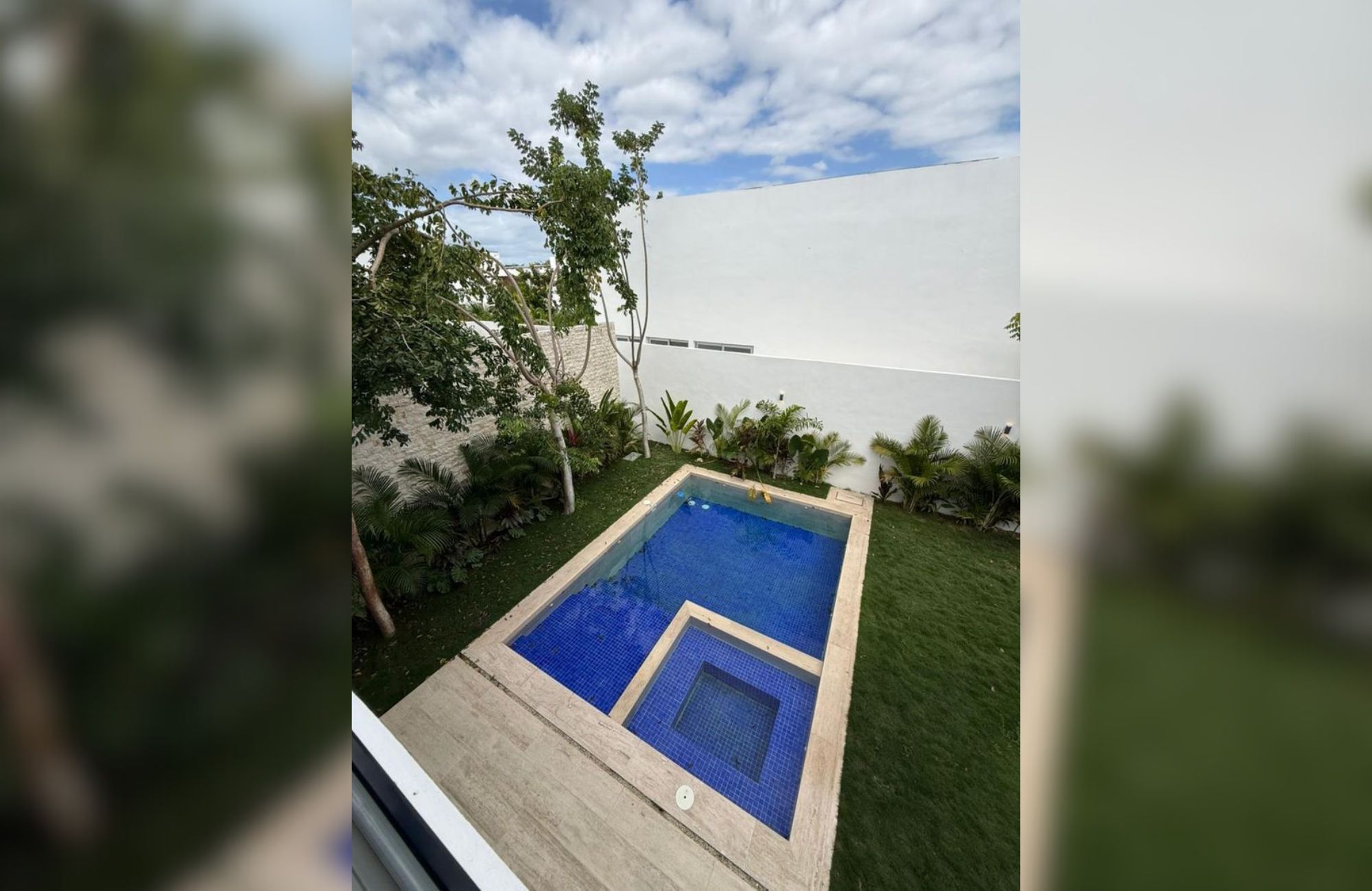 House in a gated community with golf course and clubhouse for sale, Yucat&aacute;n Country Club, M&eacute;rida