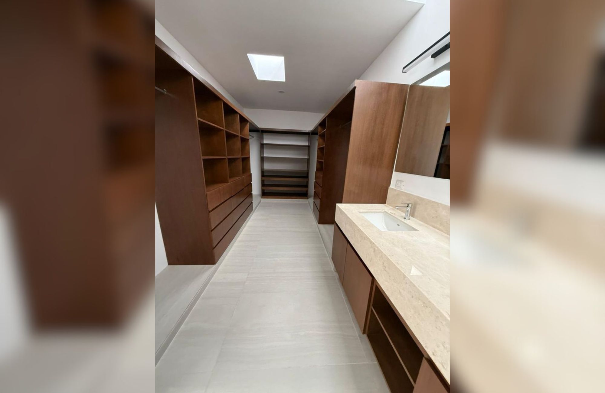 Two-story house with private pool for sale, Xcanat&uacute;n, M&eacute;rida