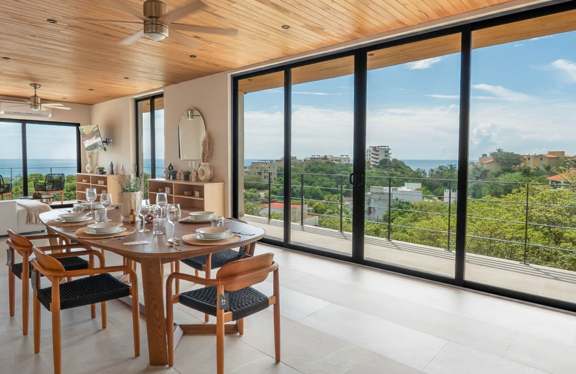 Double-height loft for sale in Chahue Beach, Huatulco.