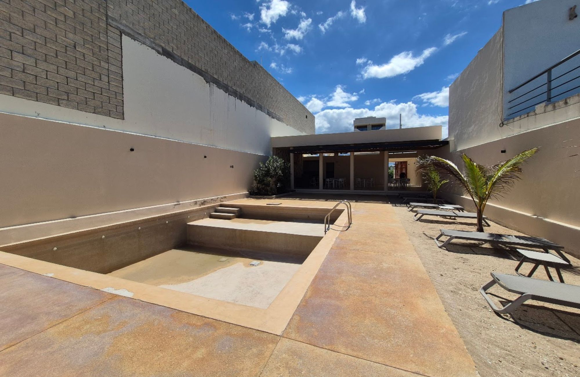 Condo with shared rooftop for sale, Santa Rita Cholul, M&eacute;rida