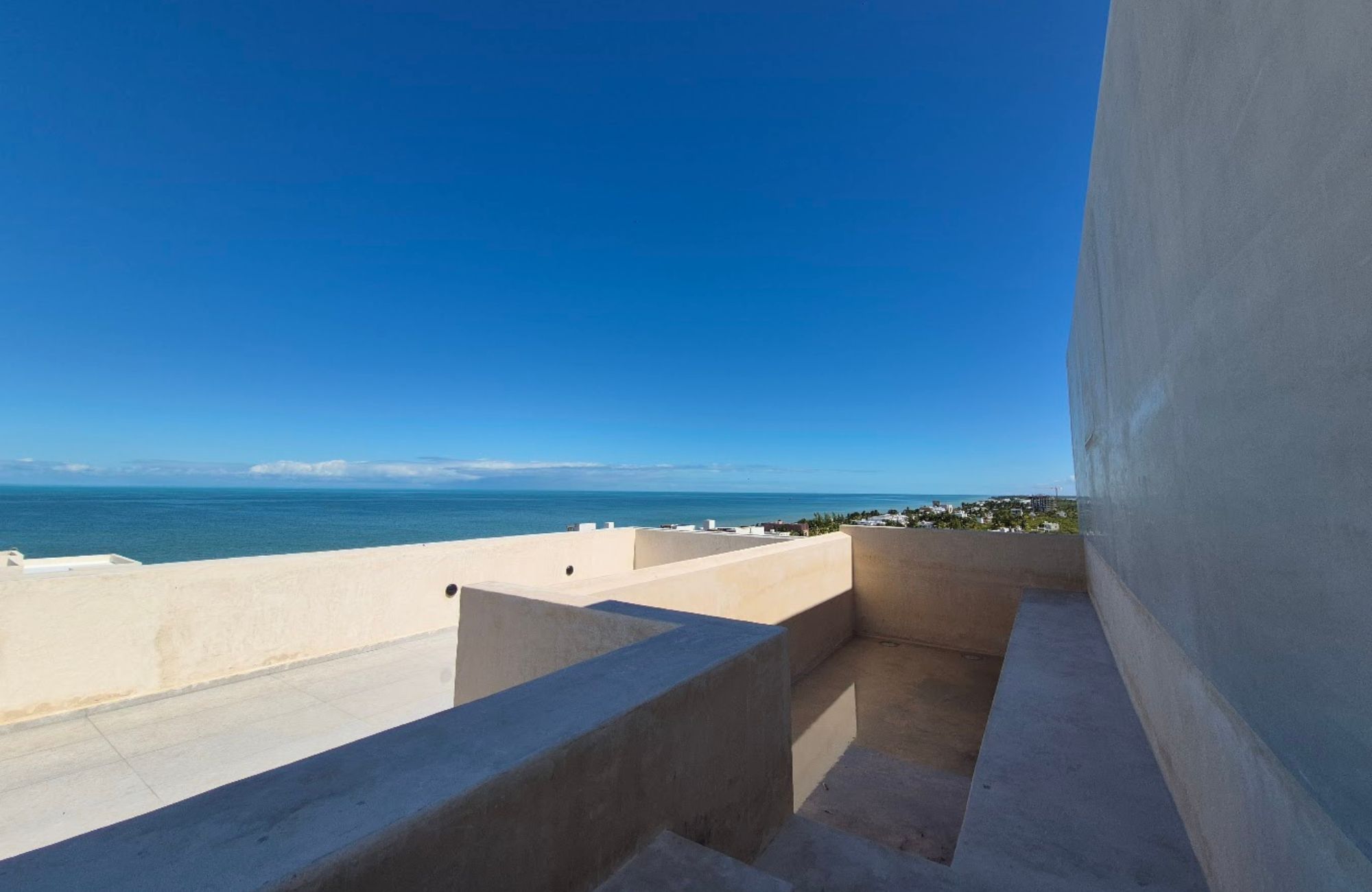 Apartment with private pool and garden, bathtub and vanity room, pet area, cigar lounge, coworking gym and more for sale Merida Norte