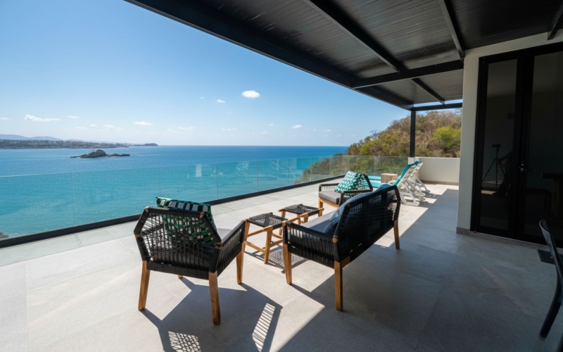 Oceanfront penthouse with private rooftop for sale, Sotavento, La Entrega Beach, Huatulco