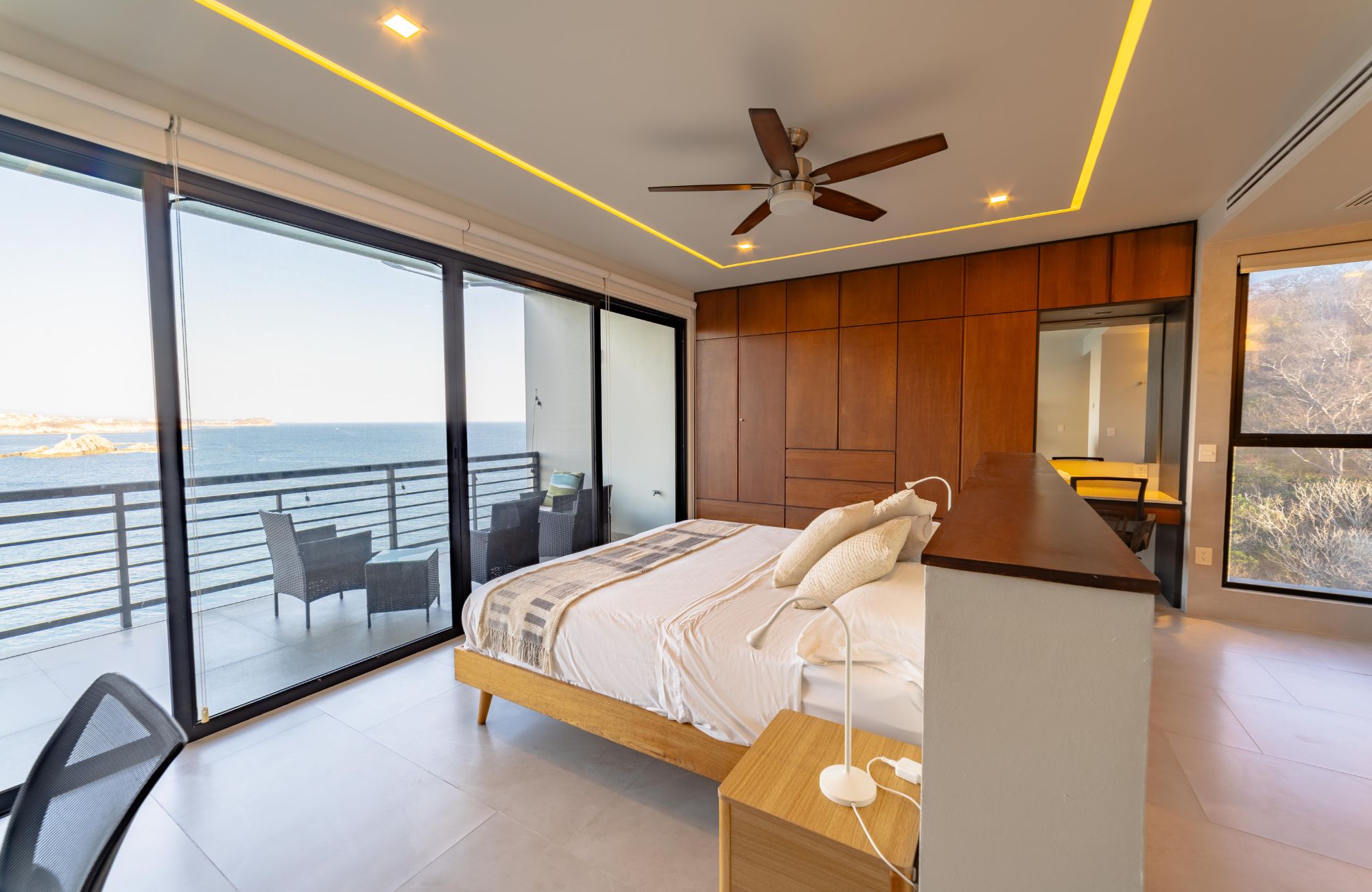 Penthouse with Ocean View and Beach Club for Sale, Cosmo Residences, Huatulco