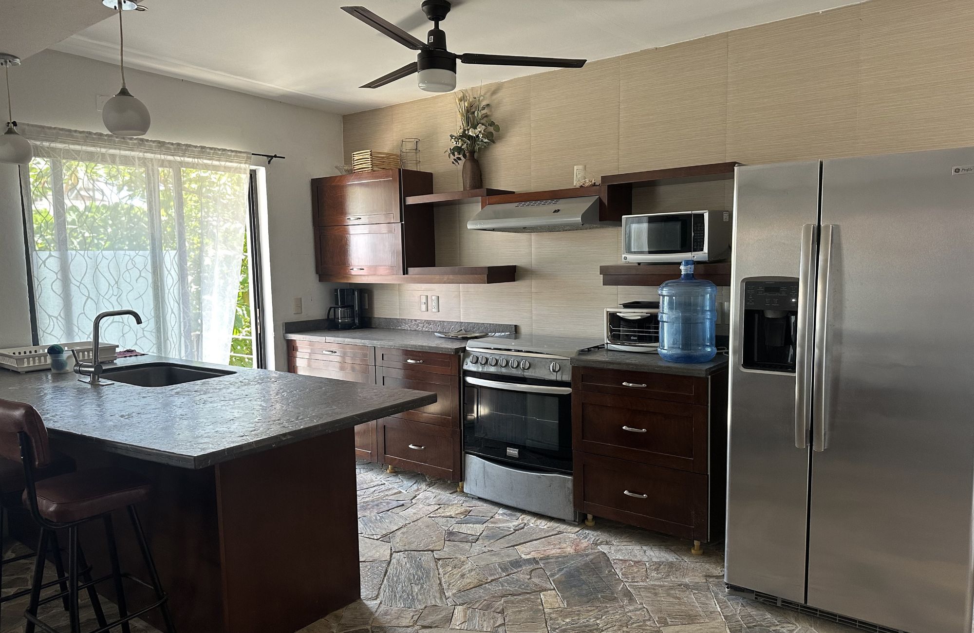 Fully furnished hotel-style suite for sale, Santa Cruz, Huatulco