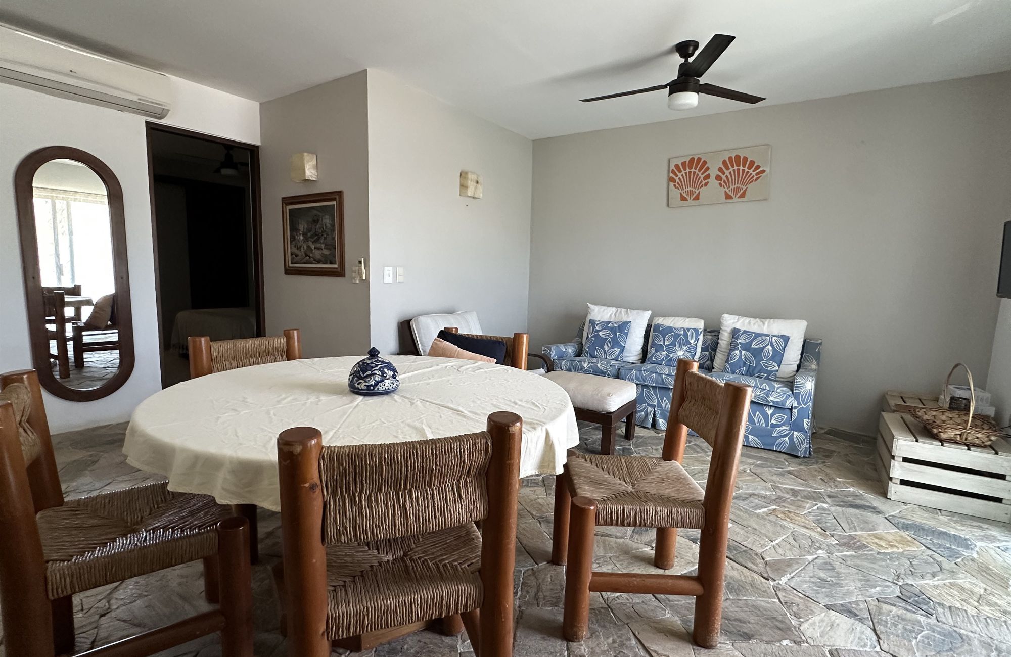 Fully furnished hotel-style suite for sale, Santa Cruz, Huatulco