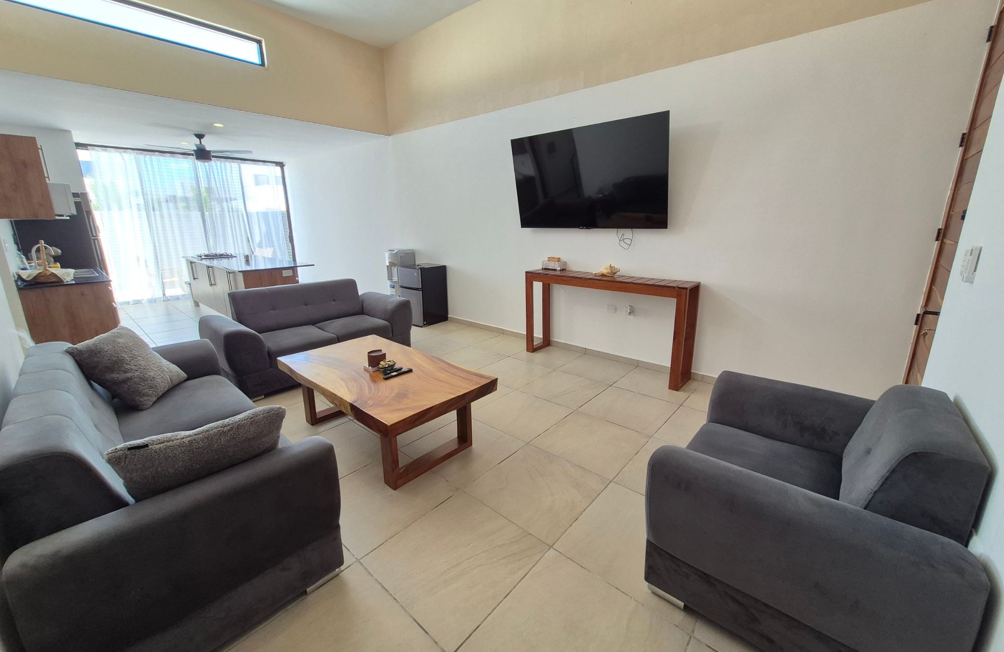 Villa with Direct Beach Access for Sale, Chicxulub, Yucat&aacute;n