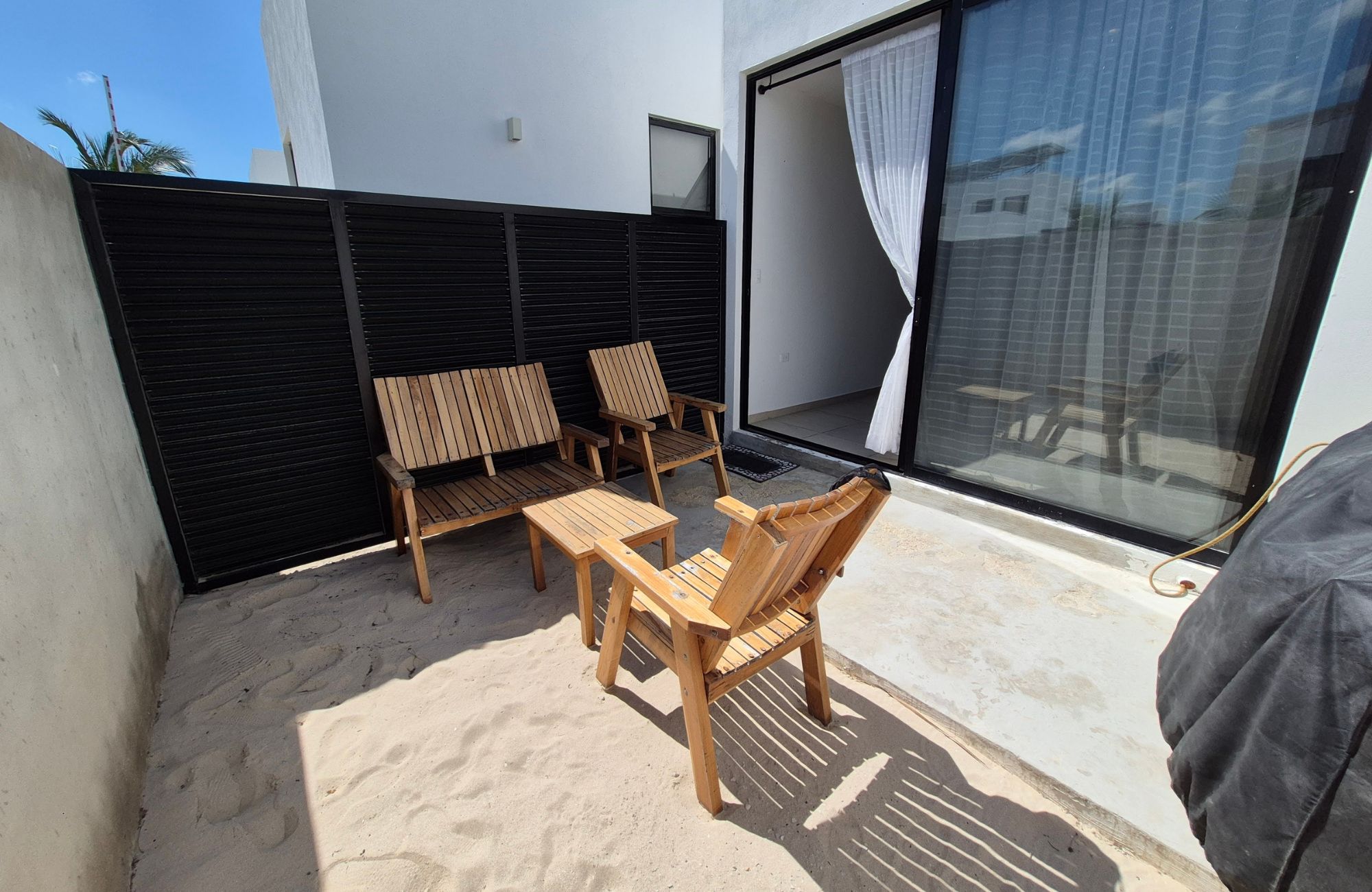 Villa with Direct Beach Access for Sale, Chicxulub, Yucat&aacute;n