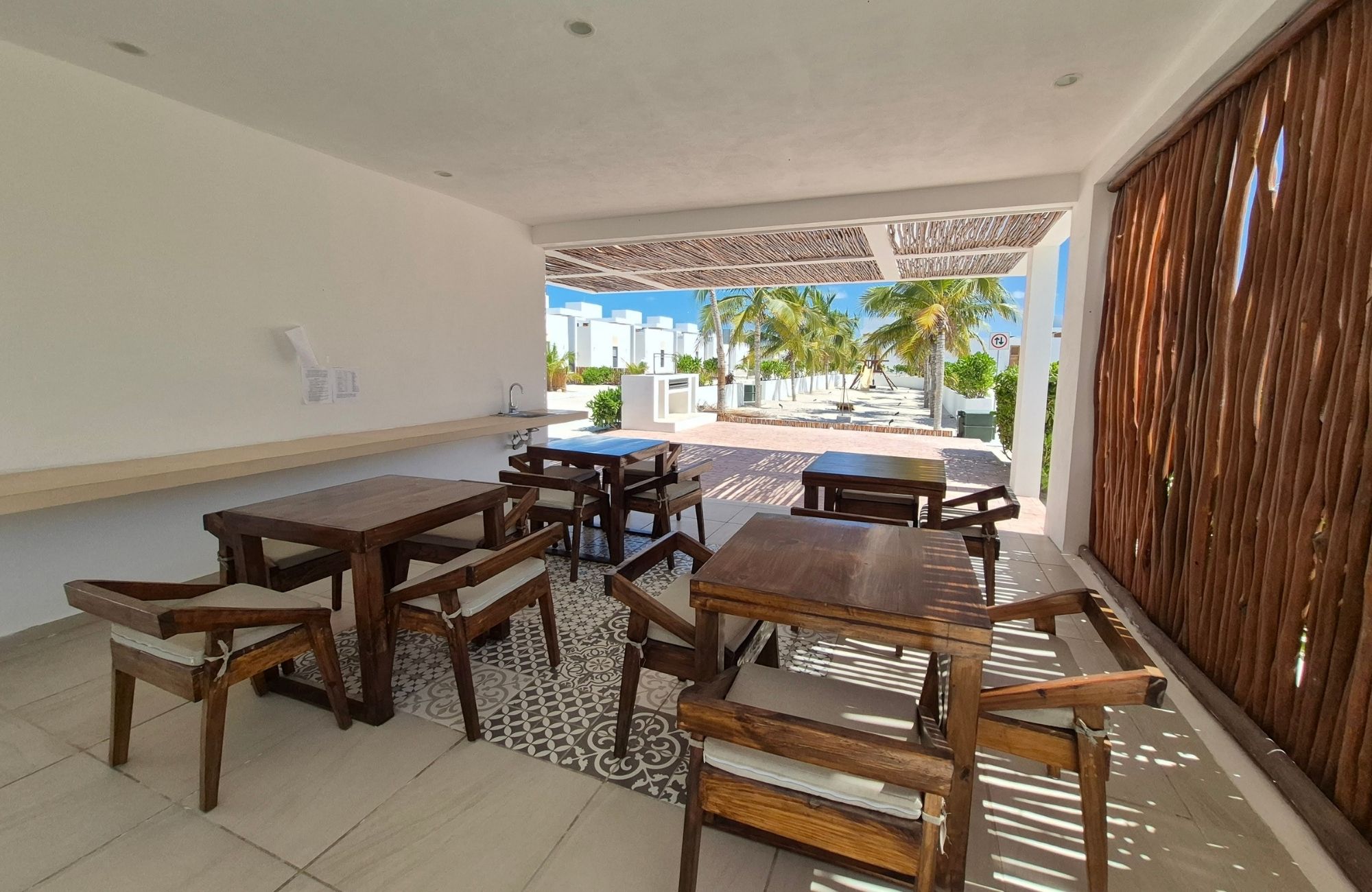 Villa with Direct Beach Access for Sale, Chicxulub, Yucat&aacute;n