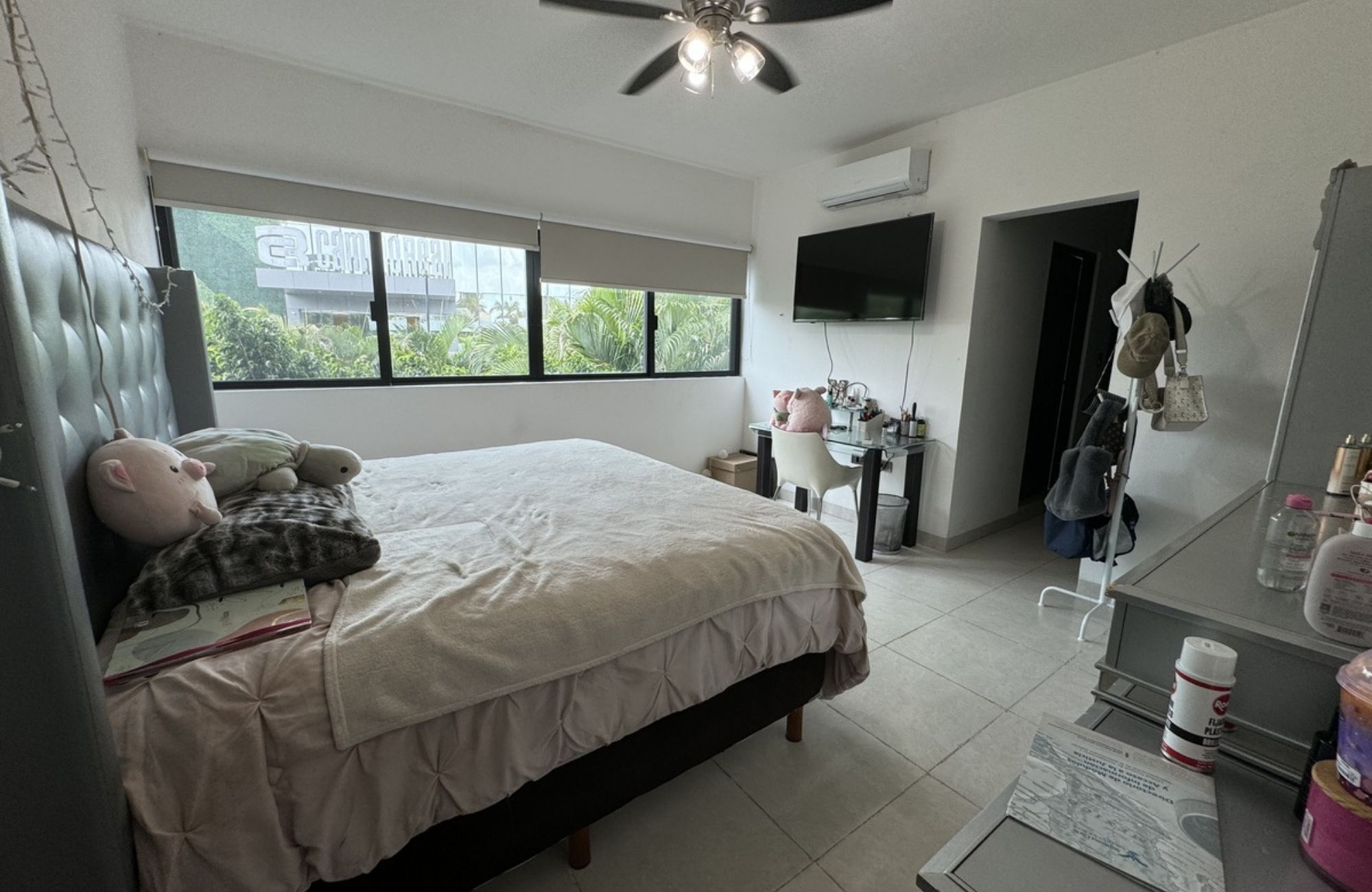 House with private pool in a gated community for sale, Zona Norte, M&eacute;rida