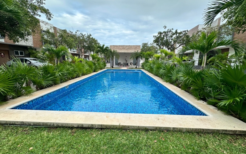 Casa en venta Artika Canc&uacute;n, comunidad cerrada con alberca, Av. Prol. La Luna, Canc&uacute;n