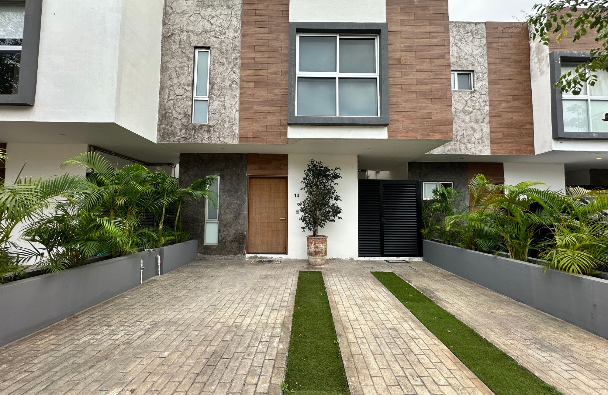 Casa con alberca privada ecol&oacute;gica, con excedente, en venta El Ramonal, Canc&uacute;n
