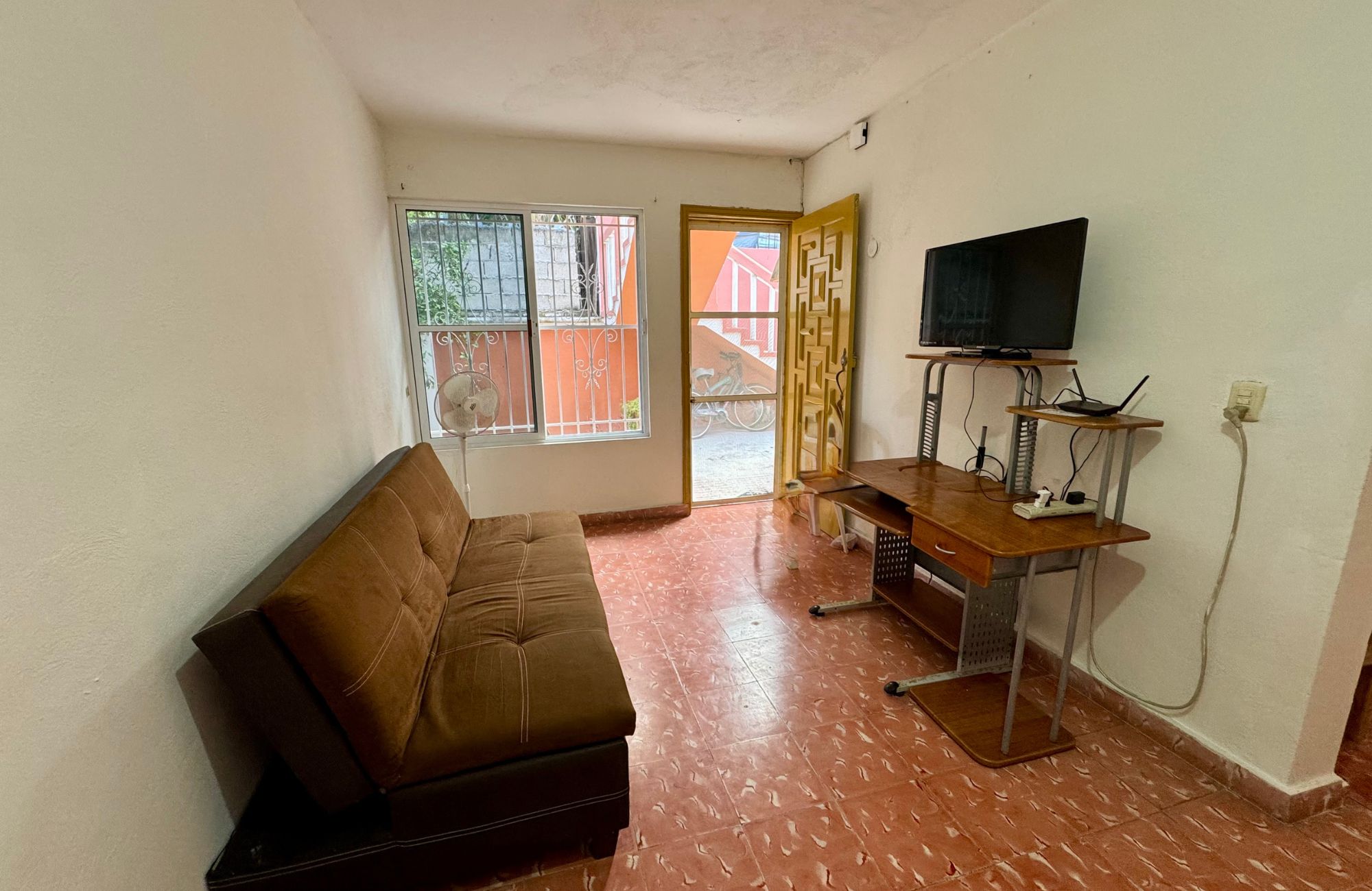 Casa con alberca privada, PRECIO DE OPORTUNIDAD, garage, amueblada, cuarto de lavado, en Repobladores, pre-construccion en venta Cozumel