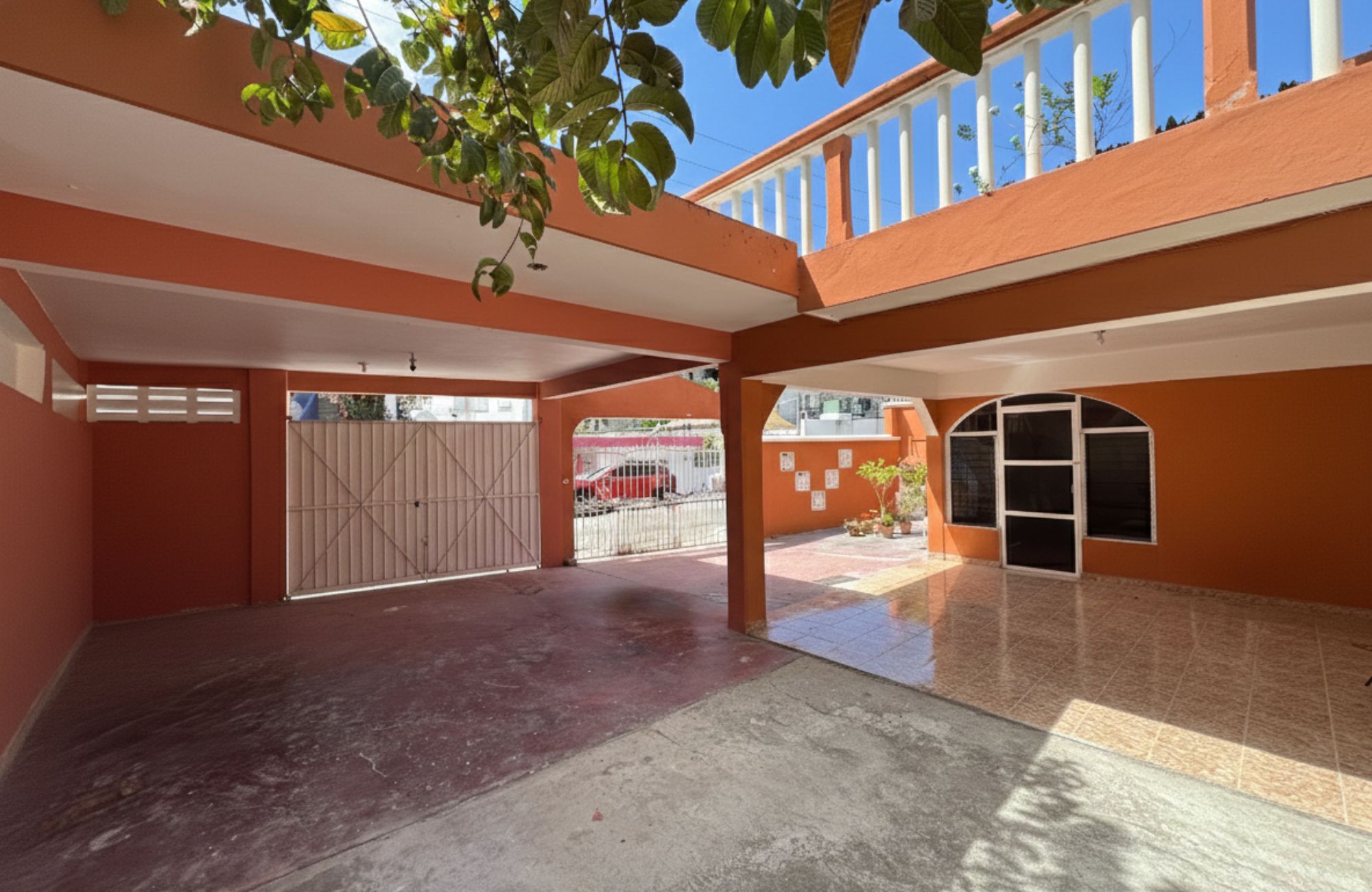 Casa con alberca privada, PRECIO DE OPORTUNIDAD, garage, amueblada, cuarto de lavado, en Repobladores, pre-construccion en venta Cozumel