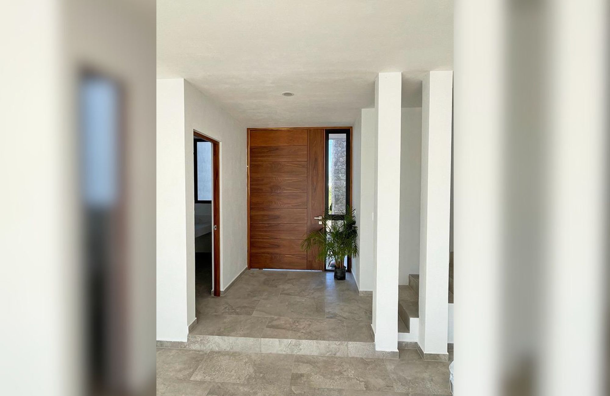 House with pool, solar panel, clubhouse with amenities, pre-sale in Merida