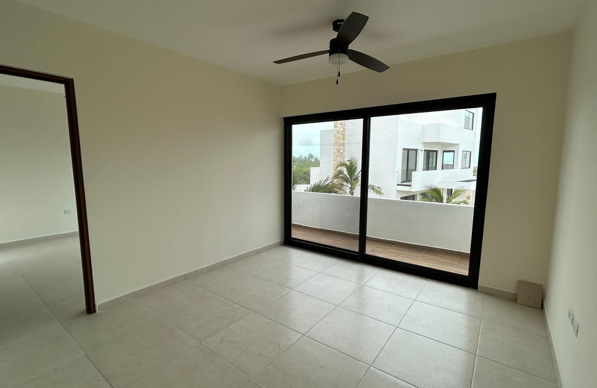 Two-story house with pool for sale, Xcanat&uacute;n, M&eacute;rida