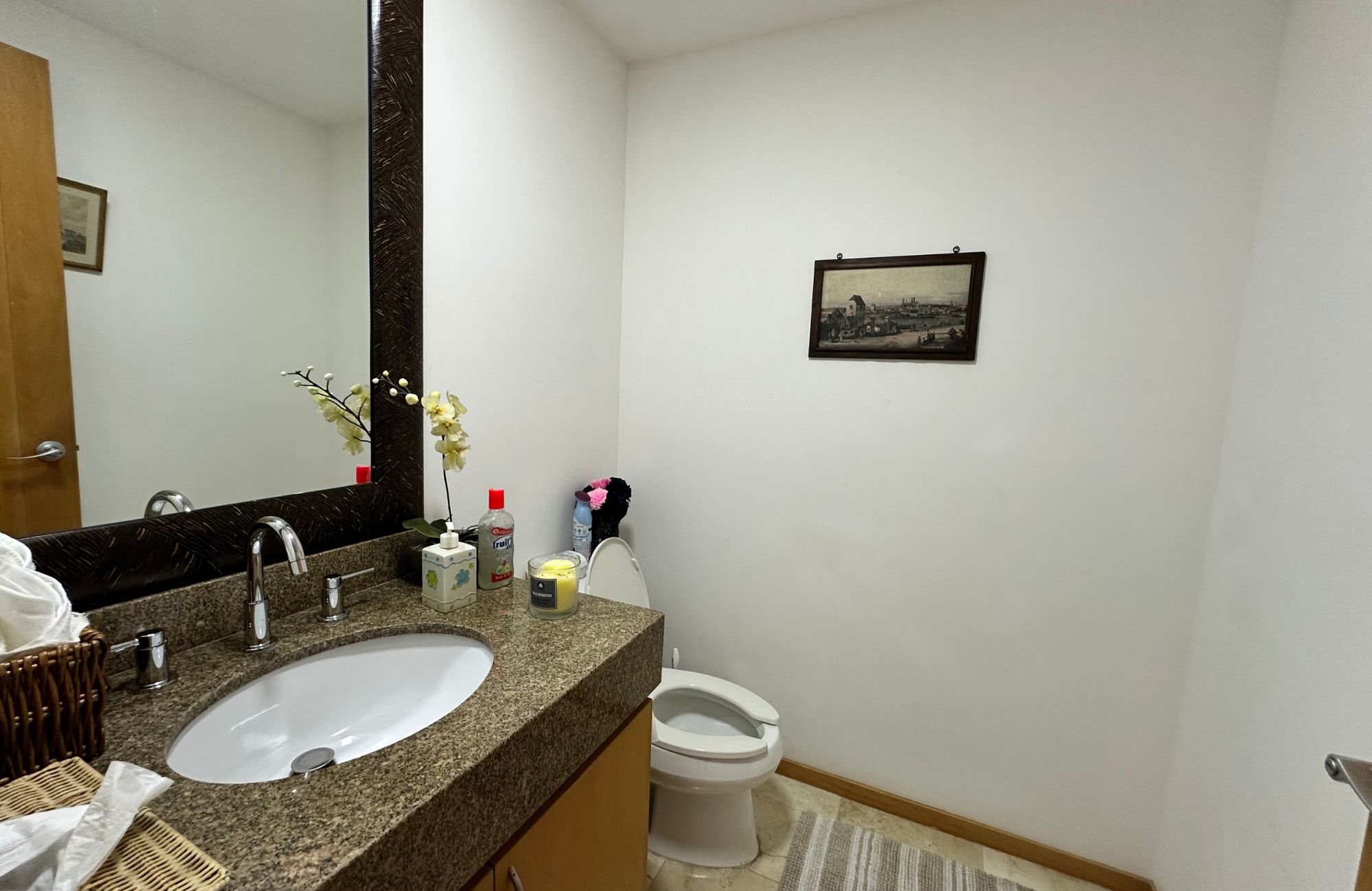 Departamento con vistas al mar y la marina, alberca de adultos, canchas deportivas, en venta Puerto Canc&uacute;n.