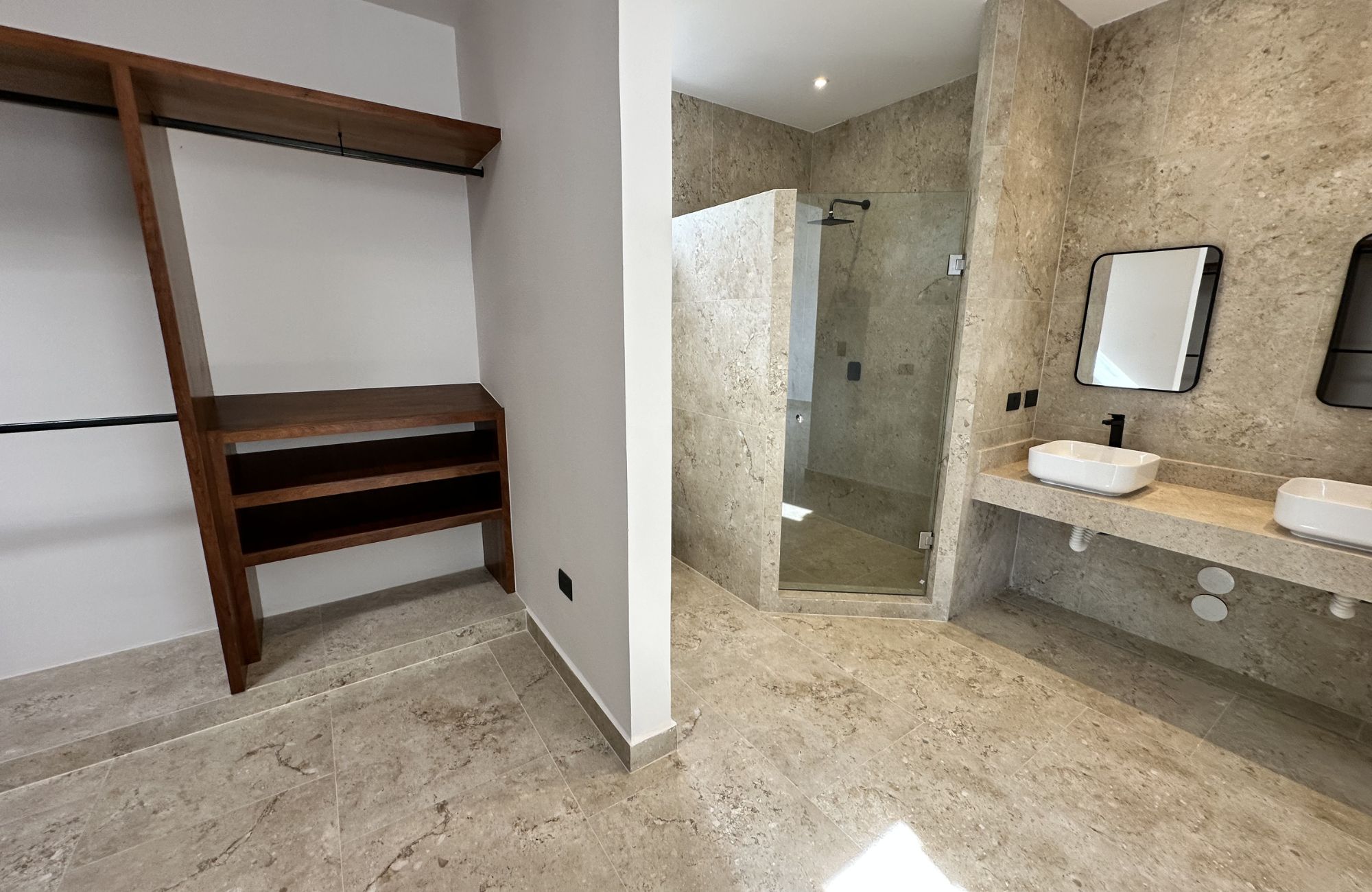 Casa con alberca privada, en venta, Residencial Rio, Huayac&aacute;n, Canc&uacute;n