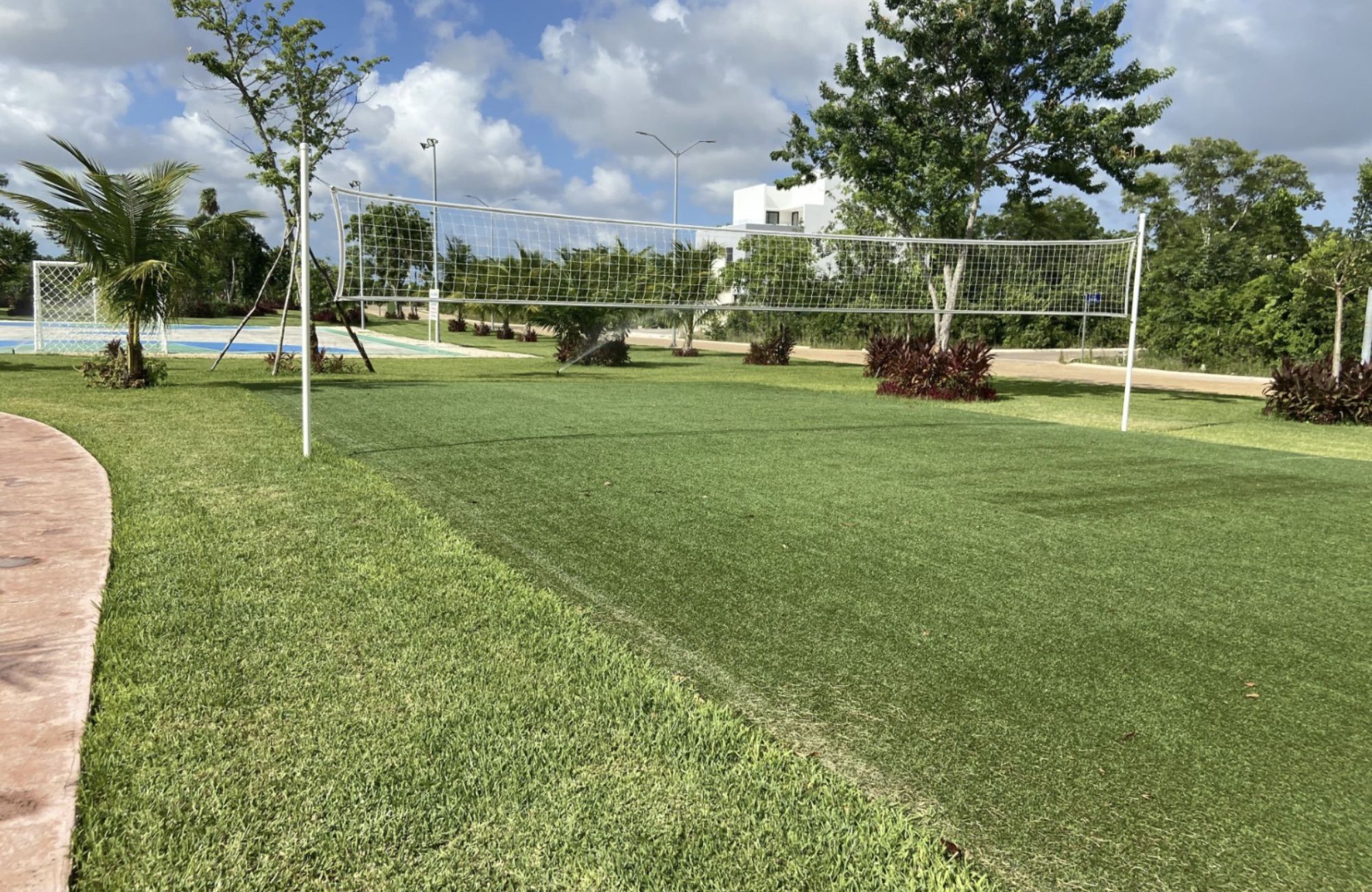 Casa con alberca privada, en venta, Residencial Rio, Huayac&aacute;n, Canc&uacute;n