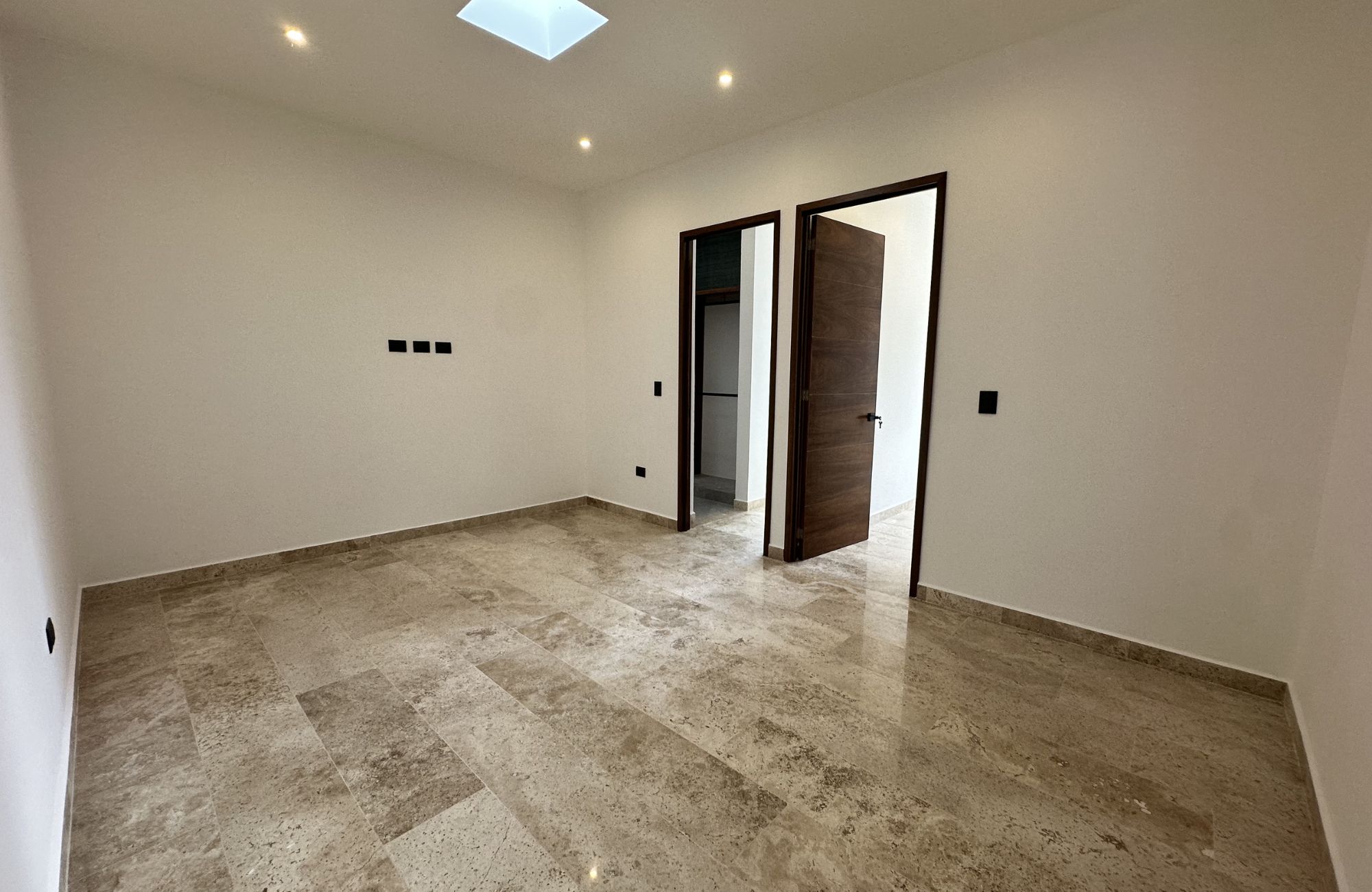 Two-level house with private pool, for sale, R&iacute;o Residencial, Canc&uacute;n