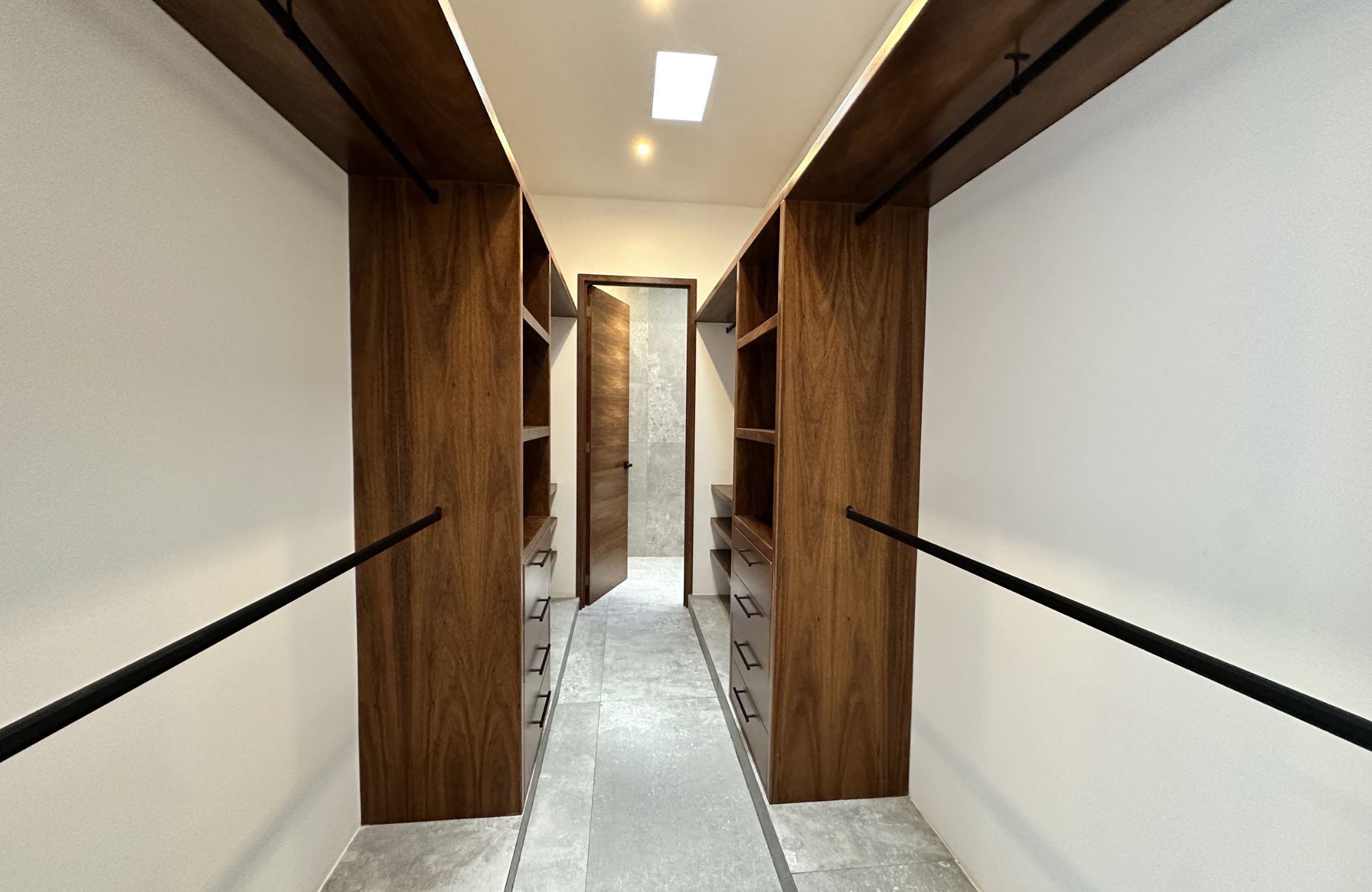 Two-level house with private pool, for sale, R&iacute;o Residencial, Canc&uacute;n